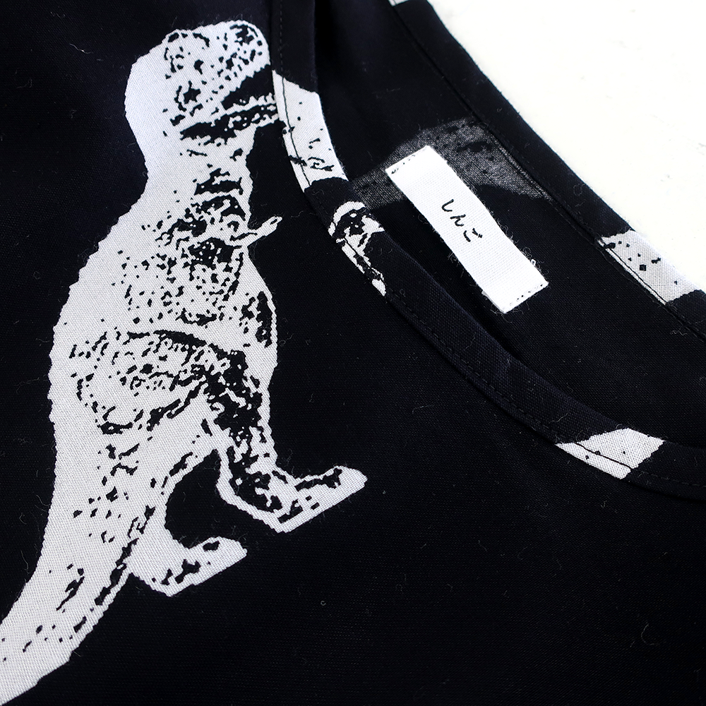 恐竜ワンピース ブラック しんご