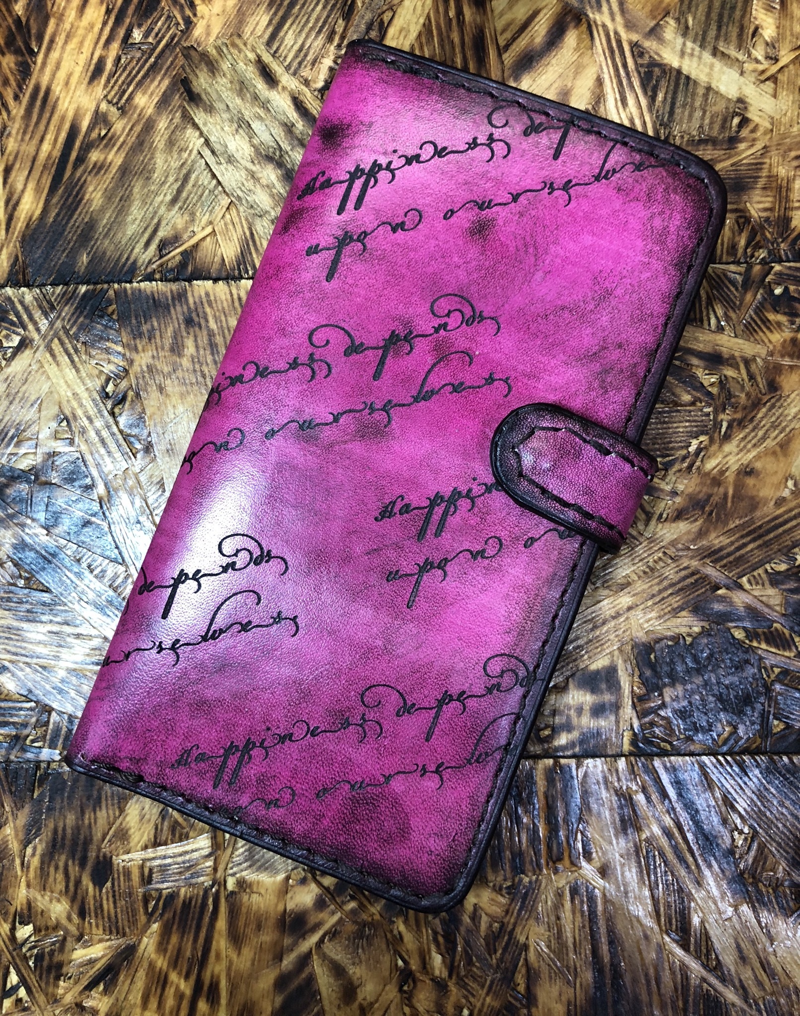 現物販売 独特な色合いに手染めした手帳型iphone 6sプラスケース アンティークピンク 革工房rickiey リッキー 手染めレザーアイテム ウォレット スマホケース販売