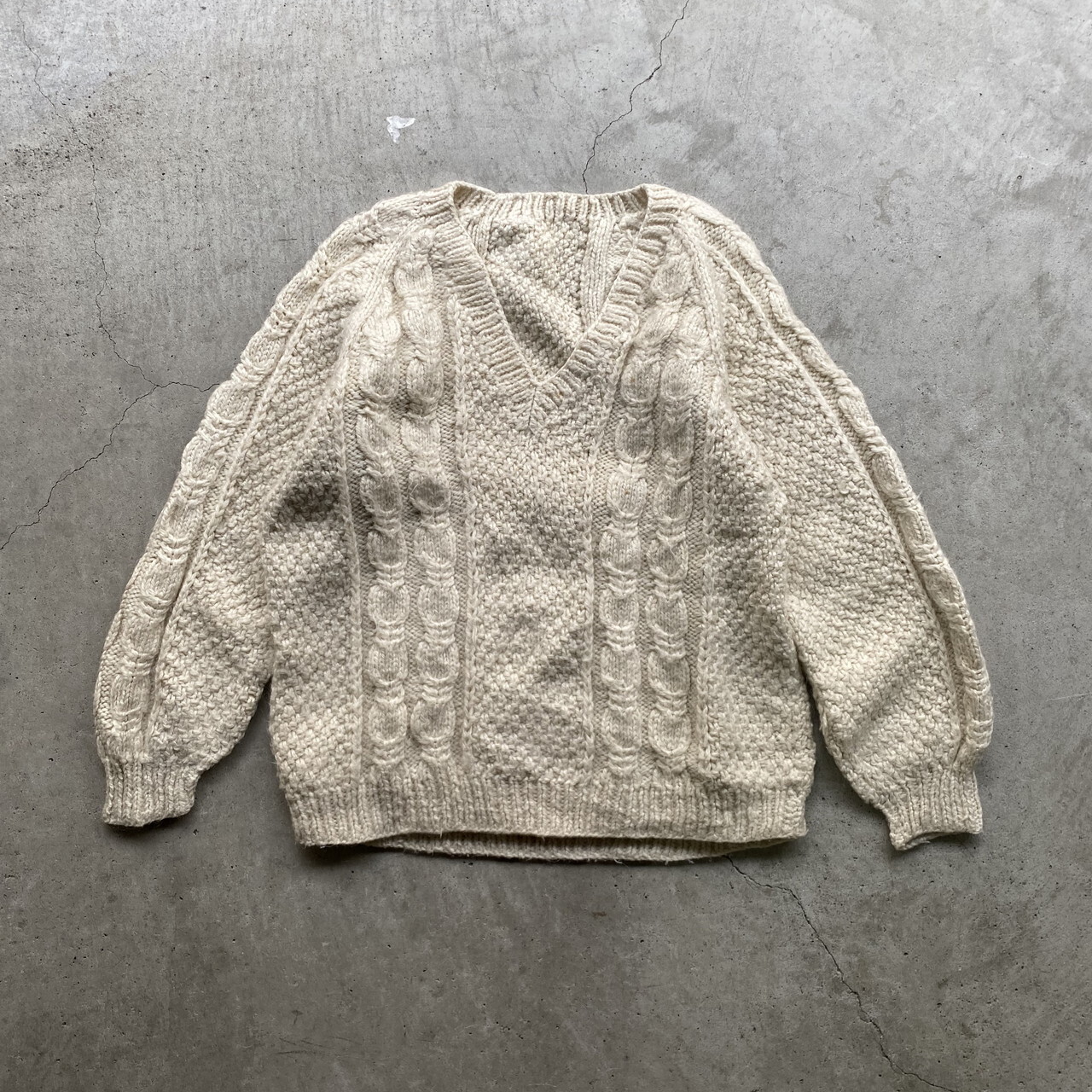 深vネック アランニットセーター ウールニットセーター レディースxl相当 古着 ナチュラルカラー 生成り ホワイト 白 アイボリー ニットセーター Sa50 Cave 古着屋 公式 古着通販サイト