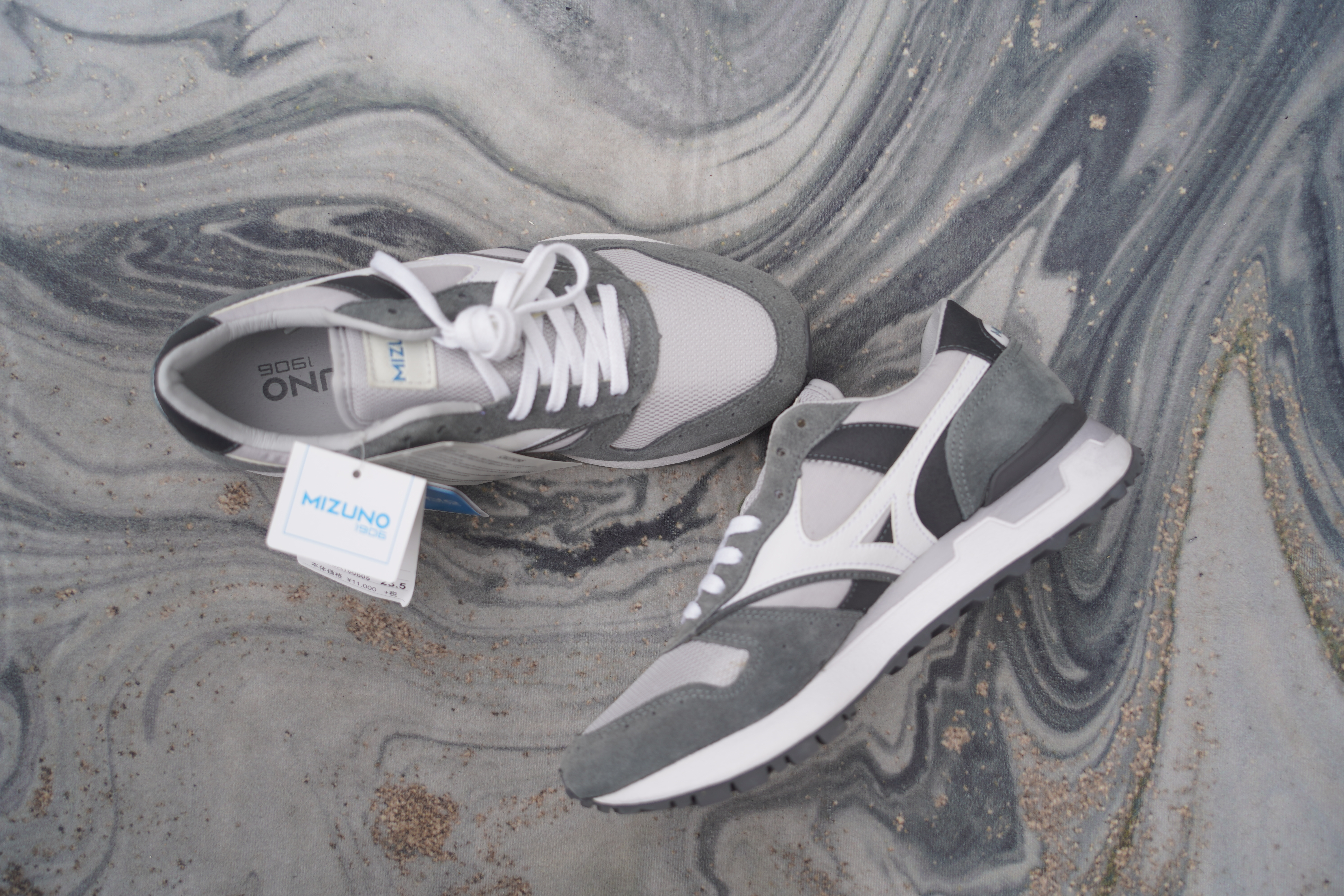 sale mizuno