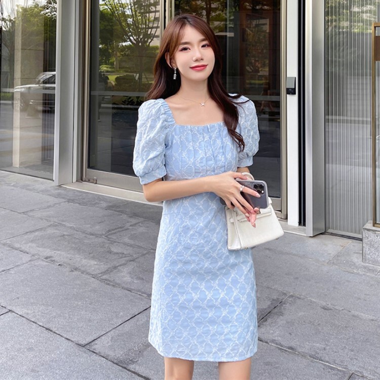 送料無料 爽やかカラーの上品ワンピ 膝上丈 ワンピース Aライン スクエアネック パフスリーブ フェミニン きれいめ 大人女子 Lamitte Deco トレンド 韓国ファッション ショップ