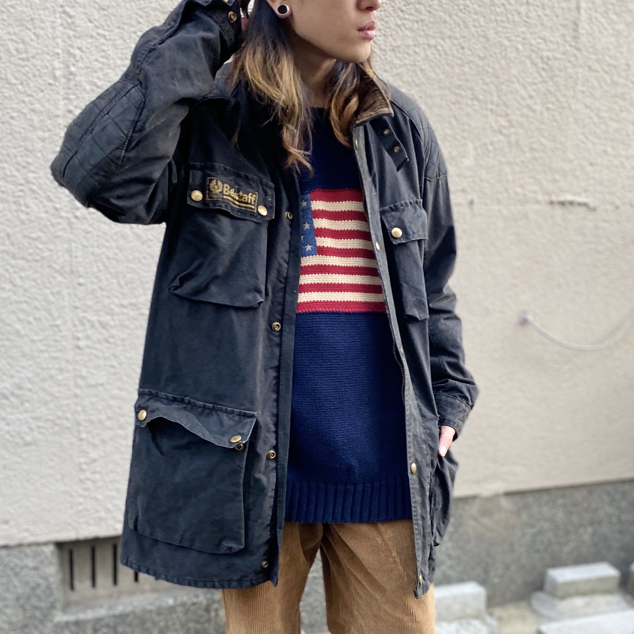 70年代 ビンテージ Belstaff ベルスタッフ Trialmaster Professional トライアルマスタープロフェッショナル ワックスコットン オイルドジャケット バイク モーターサイクルジャケット 70s ヴィンテージ 英国製 メンズm L相当 マットブラック 黒 古着 ワークジャケット