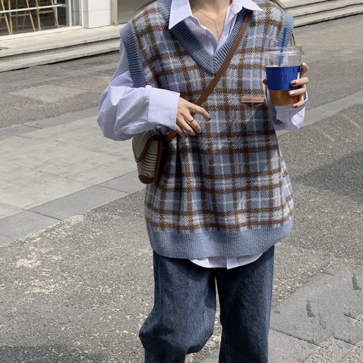 おじカワで メンズっぽ タータンチェック ニット ベスト Vネック ダボかわ レイヤード ストリート カジュアル おしゃカワ Lamitte Deco トレンド 韓国ファッション ショップ