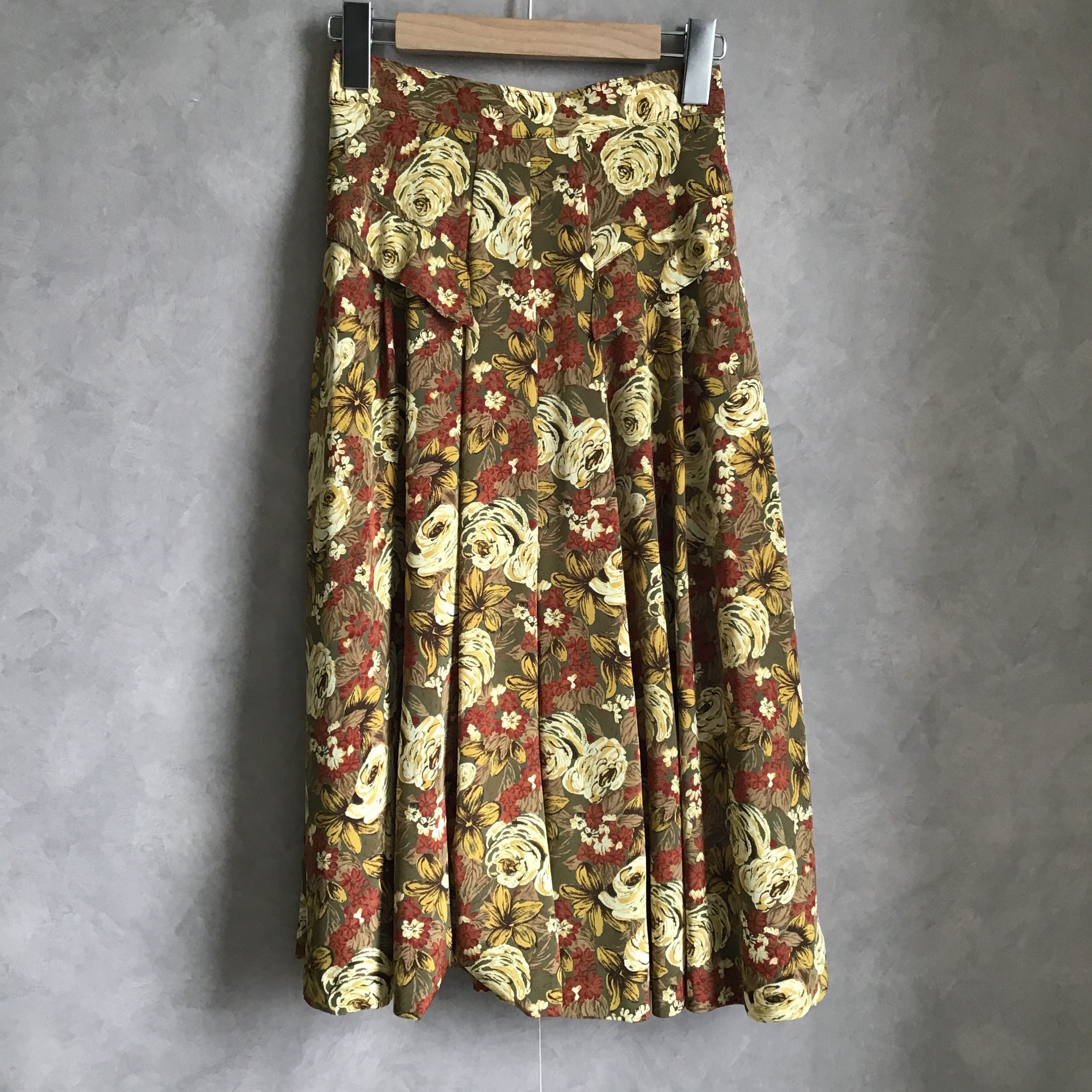 古着 レトロ 花柄 ロングスカート フレア 薔薇 ボタニカル サイズ表記なし 古着屋 Paet