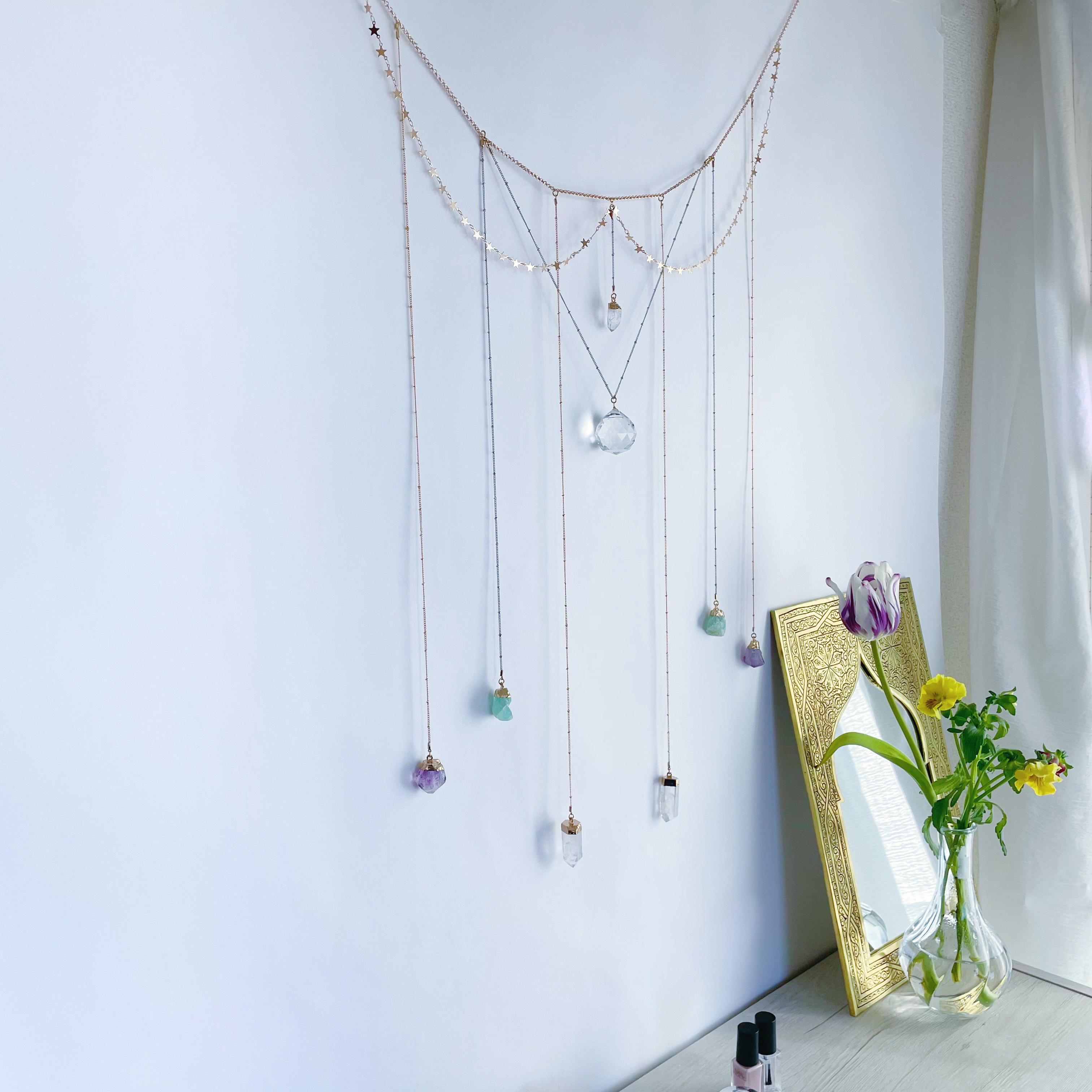 即納 ガーランド型クリスタルサンキャッチャー 天然原石ポイント スワロフスキー使用 Kamoku カモク 鉱石と天然石のネットショップ