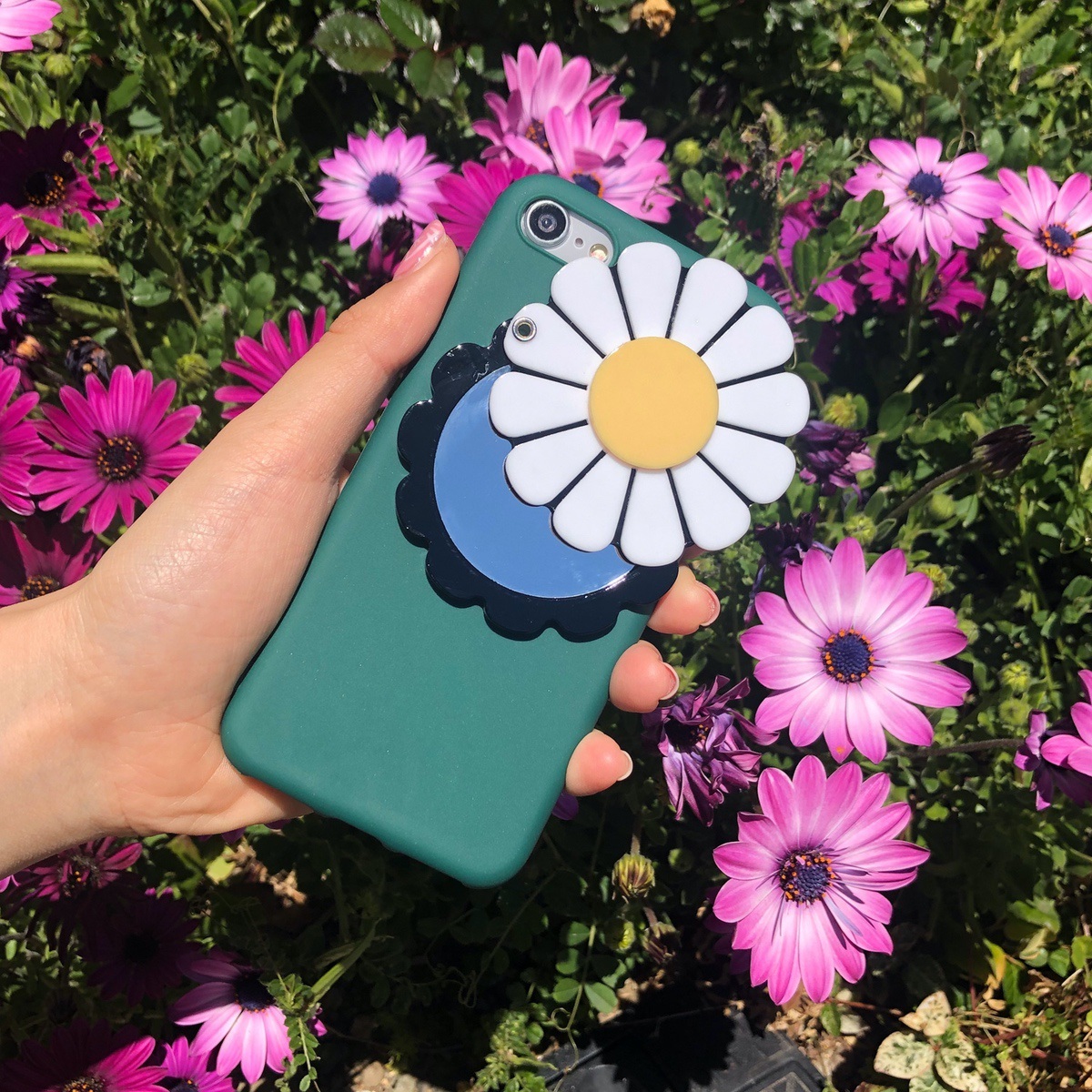 Iphone ケース 韓国 花 フラワー 鏡 ミラー マーガレット ケース トレンド 大人 可愛い お洒落 Iphone7 8 Iphonex Xs セレクトショップオンリーユー