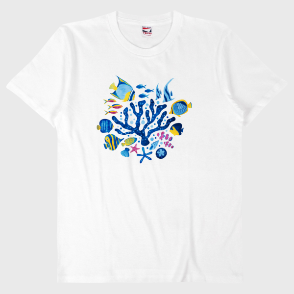 【半袖Tシャツ】珊瑚に集まるお魚