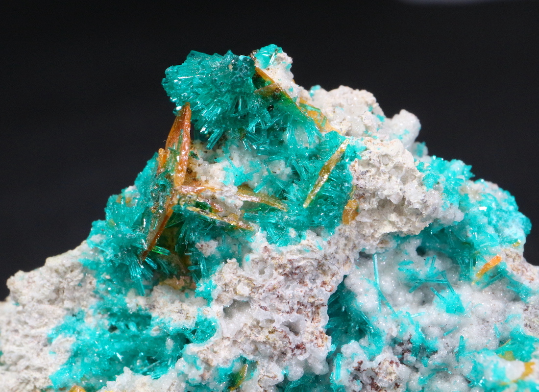 ダイオプテーズ + モリブデン鉛鉱 17,5g DTP002 鉱物 天然石 パワーストーン 原石 | American Minerals
