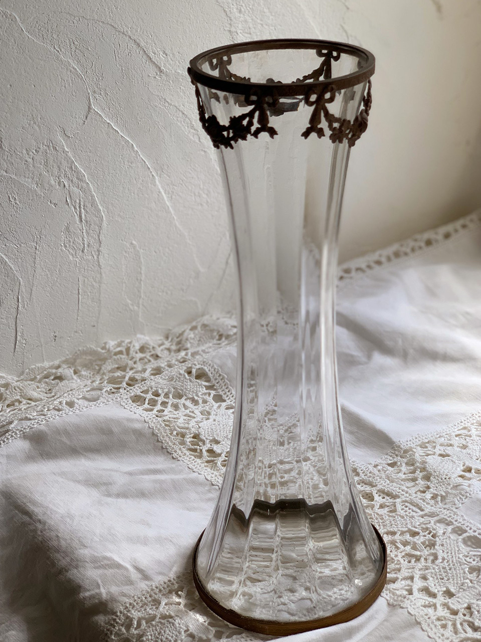 フラワーベース 花瓶 リボン装飾 ガラス花器 Brocante De La Cocotte フランスアンティーク ドライフラワーのお店
