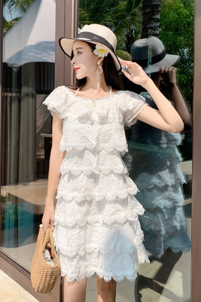 大人可愛い ホルターネック フリルワンピース ワンピース レディース ホルターネック オフショルダー ティアード フリル ひざ丈 ワンピ レース 大人 かわいい キュート お嬢様風 リゾート サマードレス 春 夏 代 30代 送料無料 韓国レディース キッズファッション
