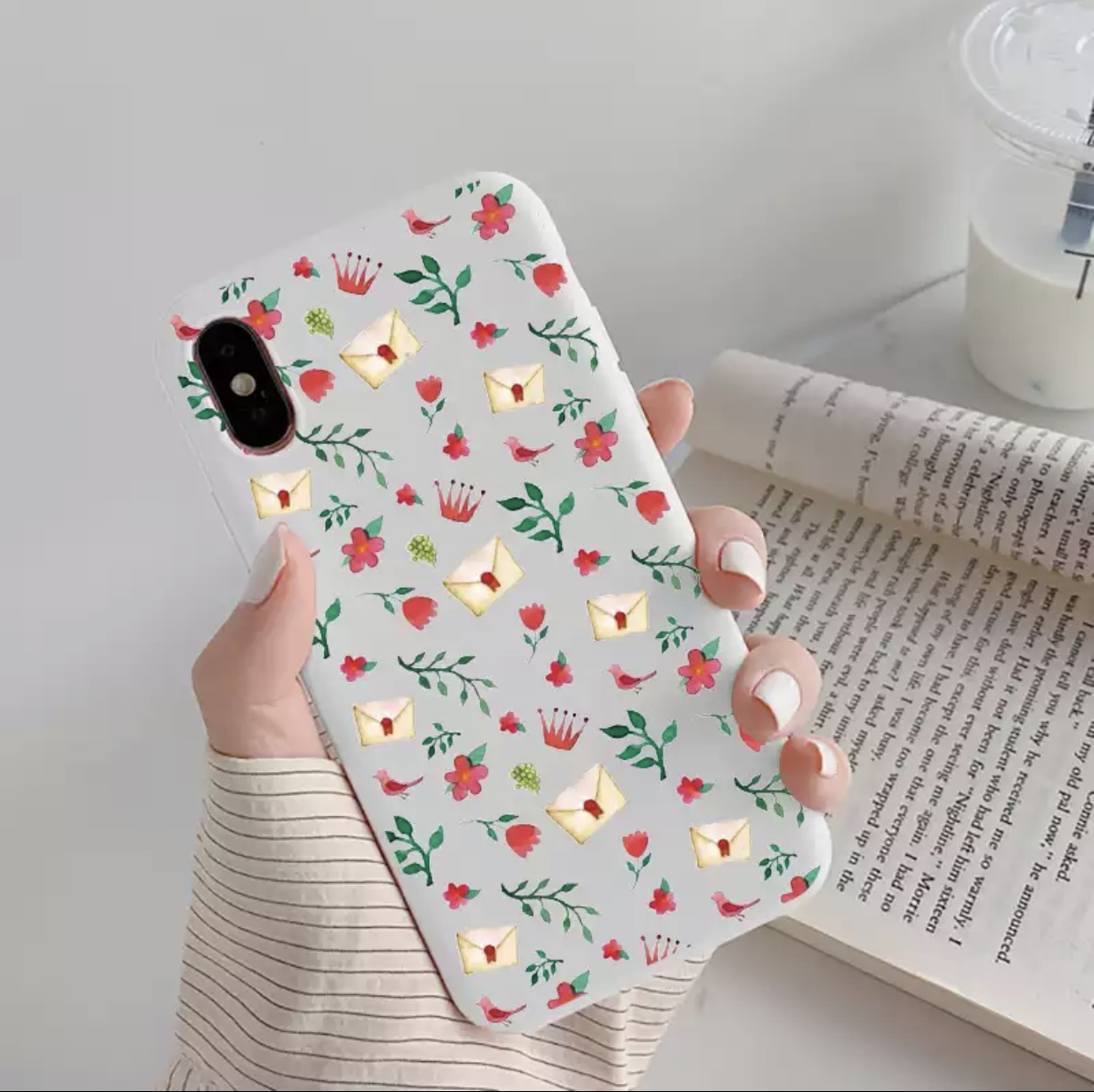 送料無料 Iphone12対応 花柄 お花 フローラル Iphoneケース アイフォンケース スマホケース 韓国 カラフル かわいい つる La Preference