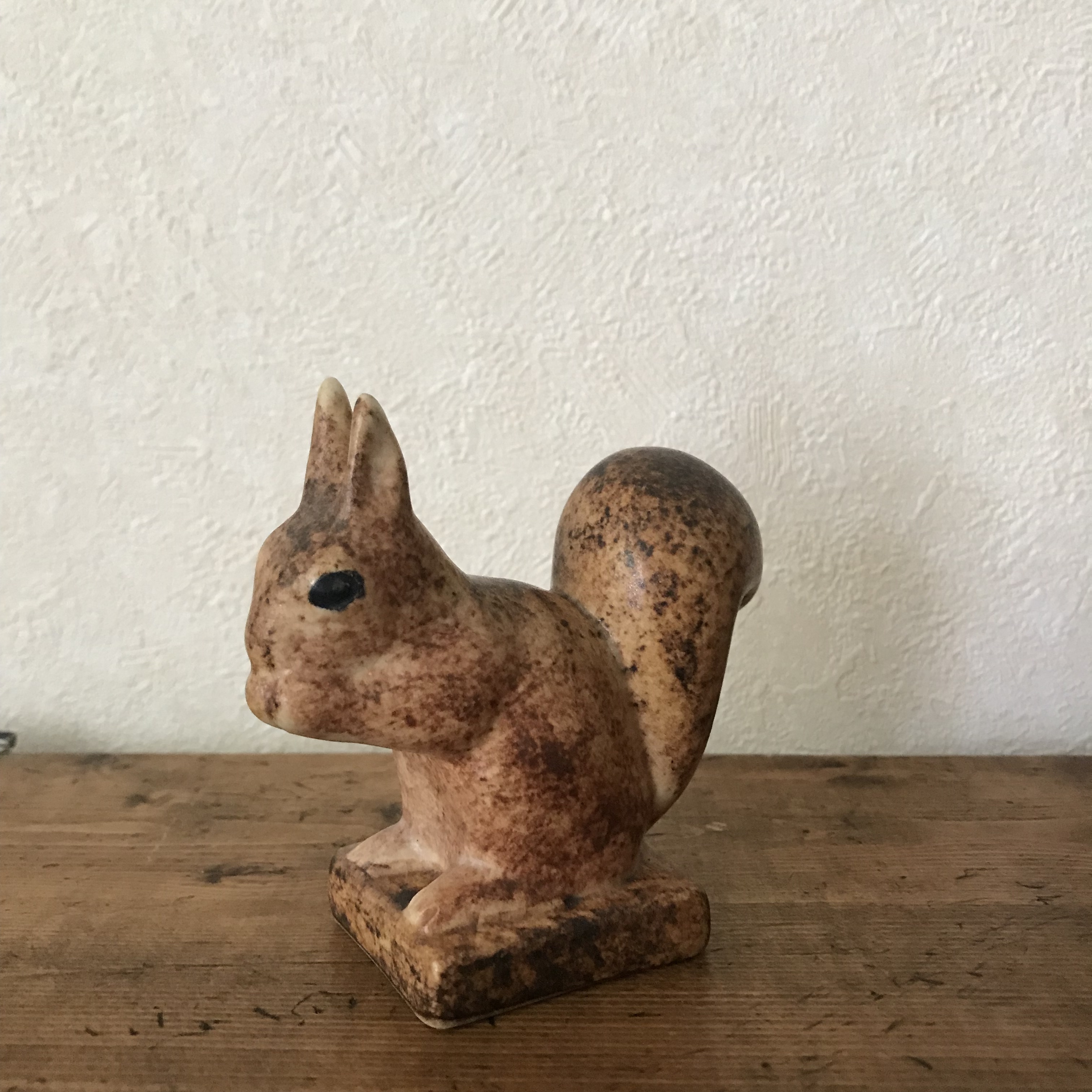 リスの置物 Tsuitachi Craft Brocante リスの置物 Tsuitachi Craft Brocante
