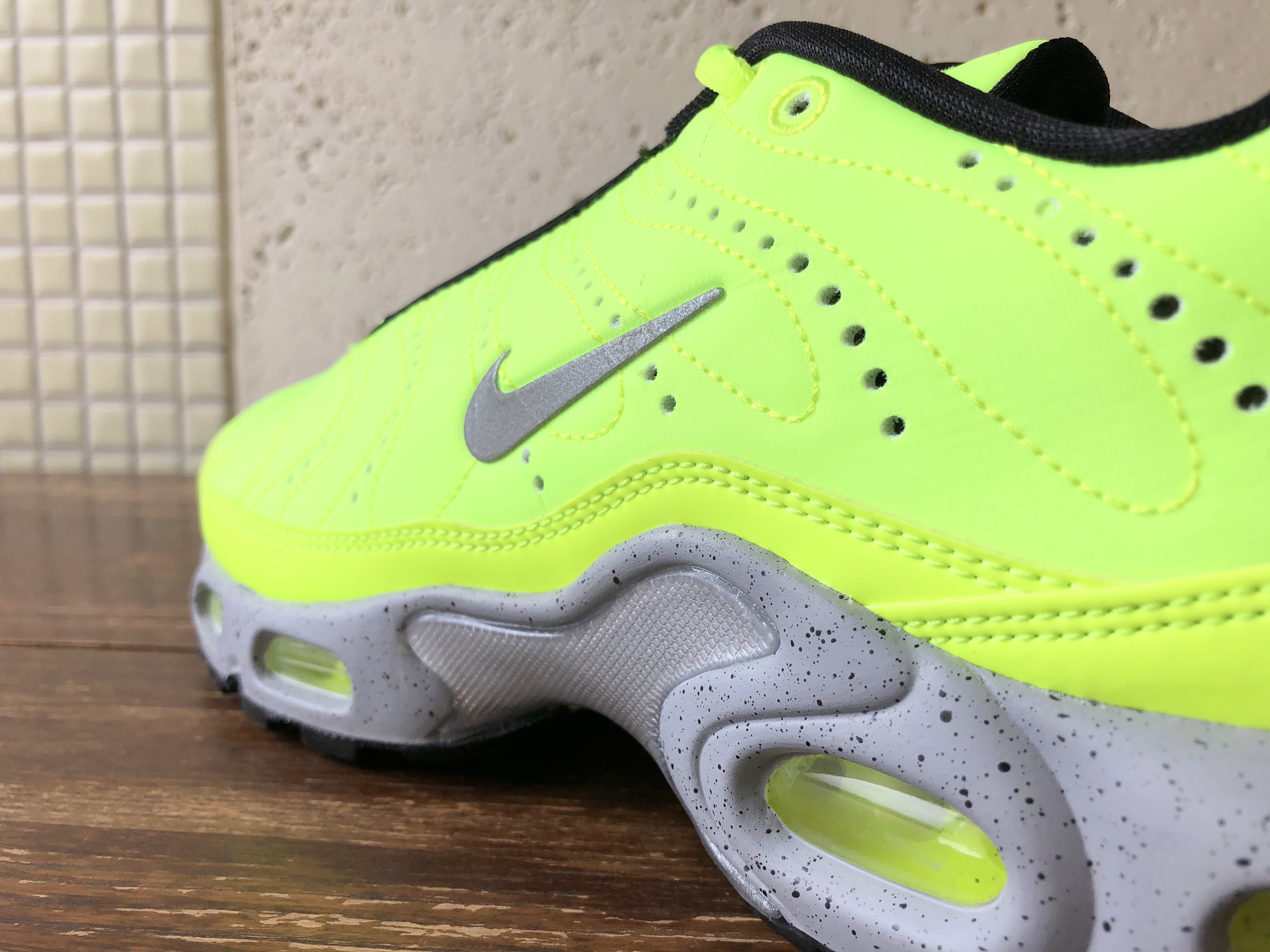 air max plus prm volt