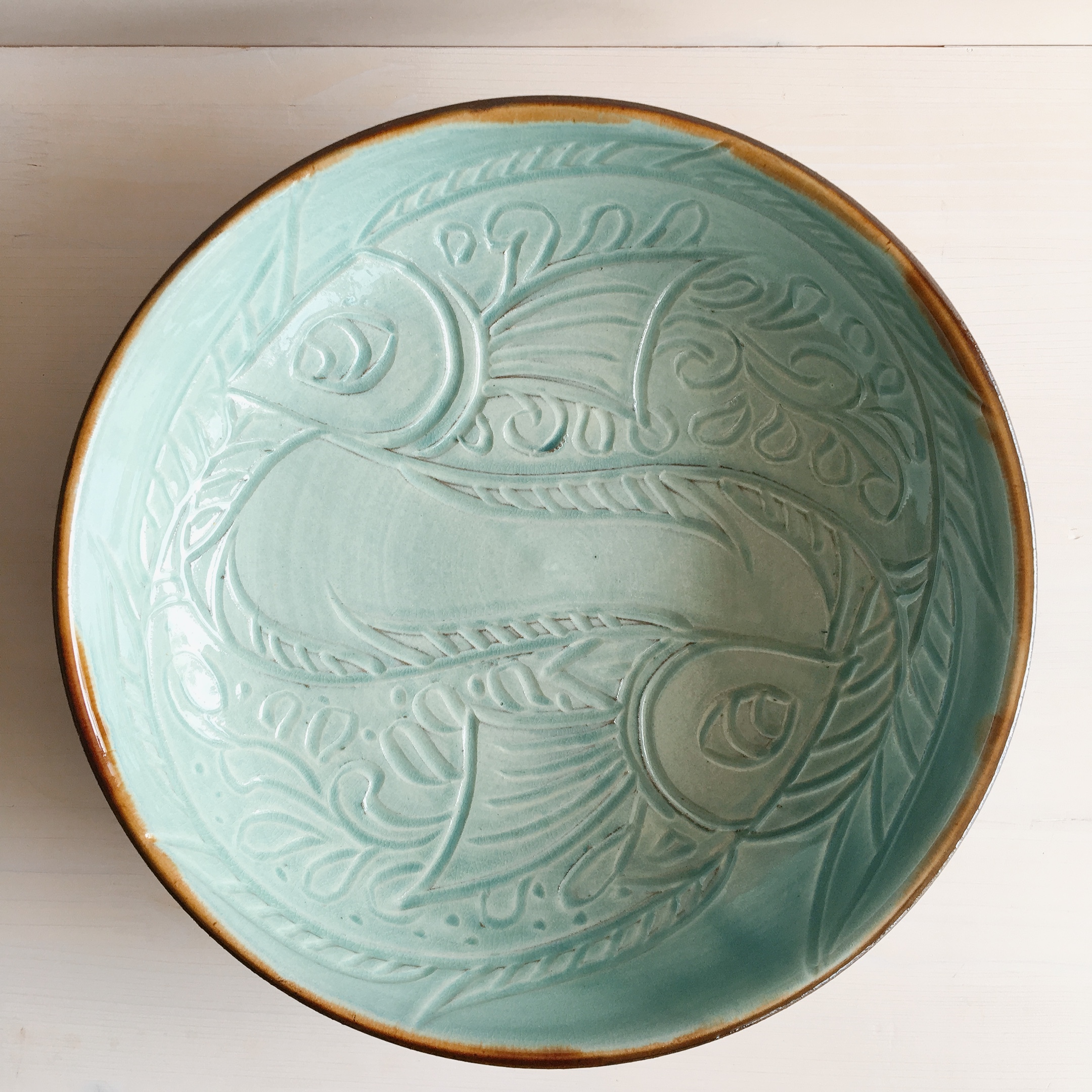 仲間陶房 8寸皿 浅鉢 魚紋 やちむんと沖縄雑貨のお店 Kukuru