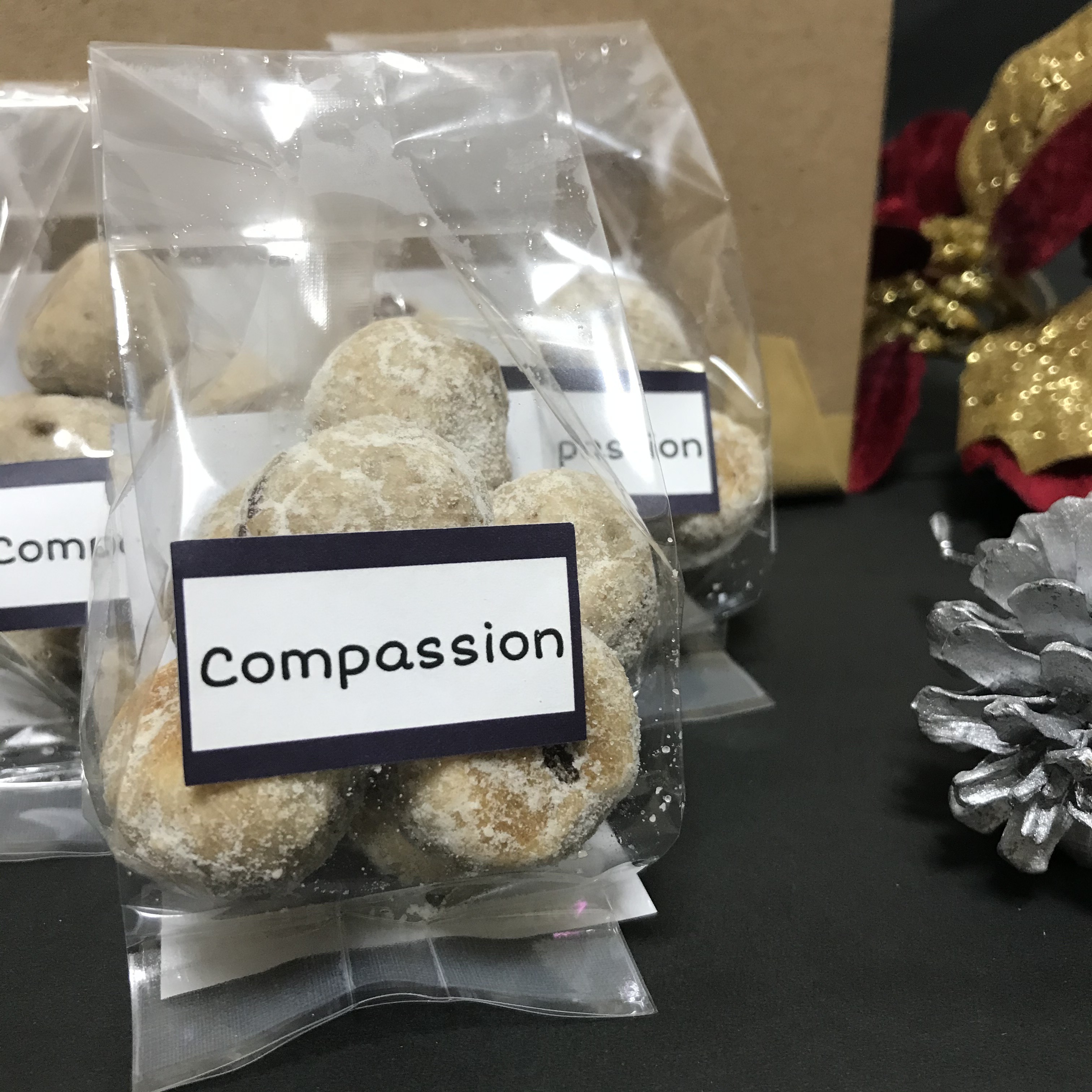 チャイ風スノーボールクッキー オーガニック ヴィーガンスイーツ Compassion