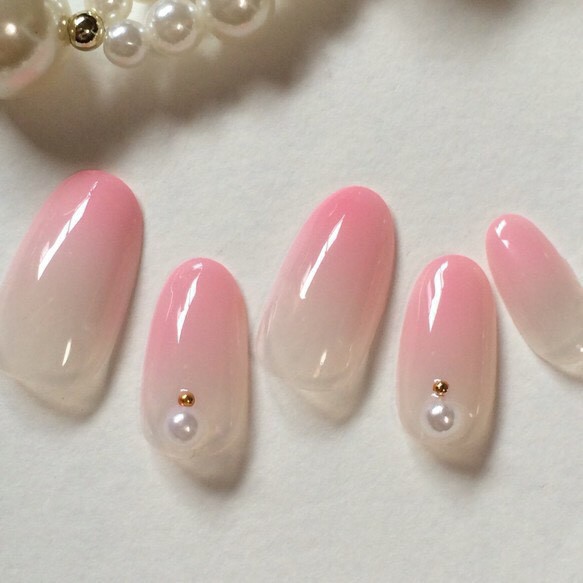 コーラルピンク グラデーション ネイルチップ Neph Nail １級ネイリストによる３dネイルパーツ ネイルチップ販売