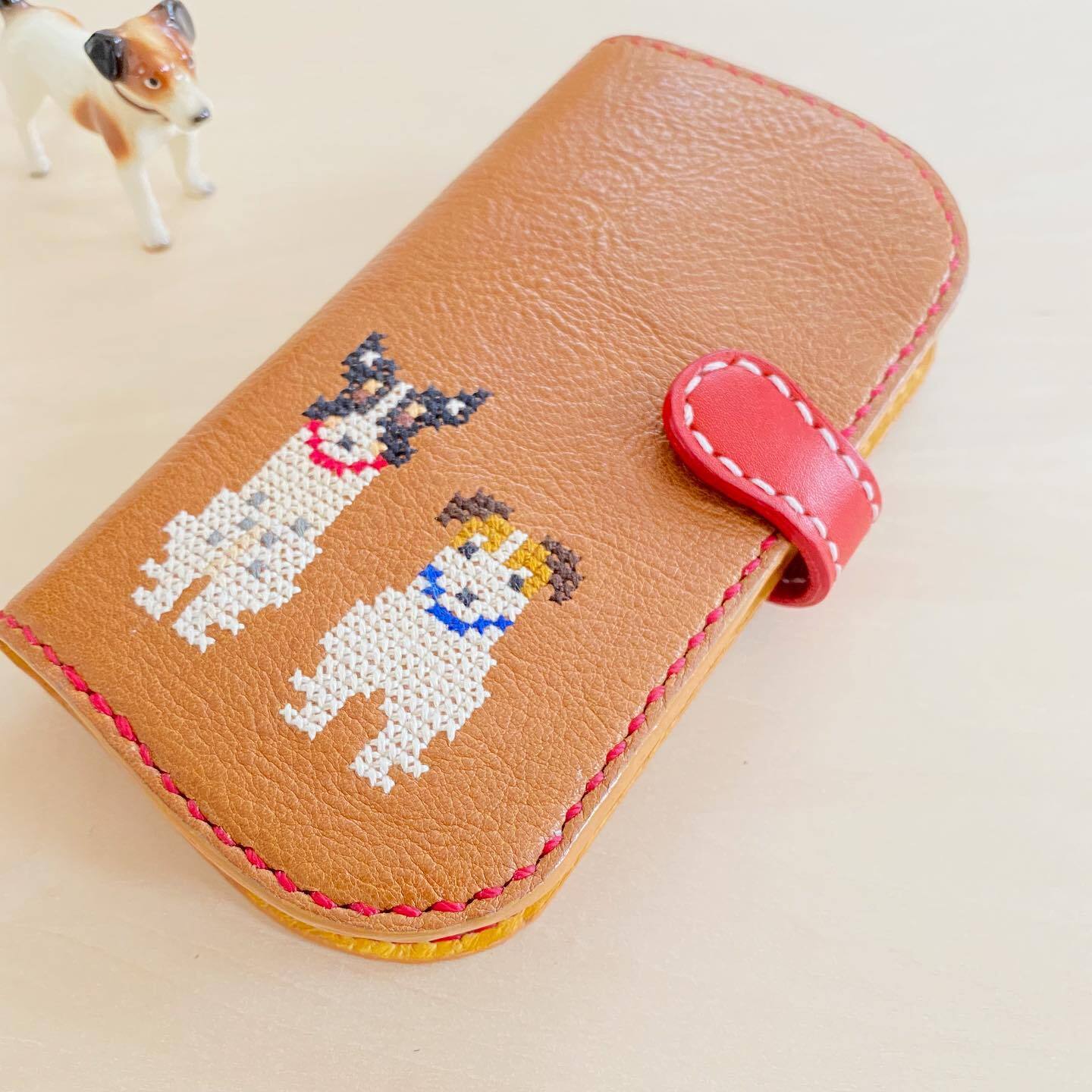 受注製作 クロスステッチの手帳型iphoneケース 単犬種 Leetama Shop