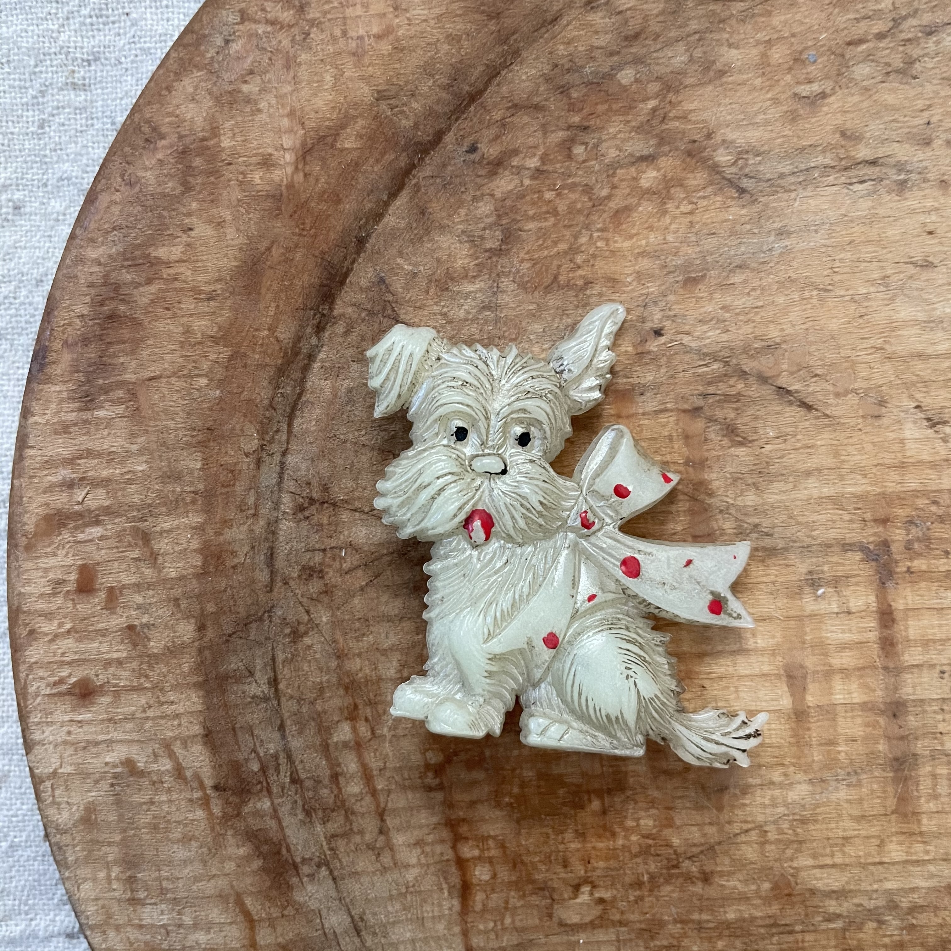 リボン犬ブローチ Tsuitachi Craft Brocante