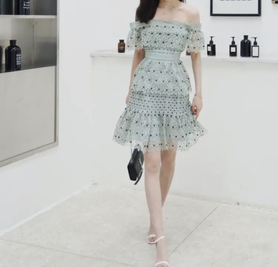 Mintフラワーレースオフショルワンピース Lilycloset ファッション通販