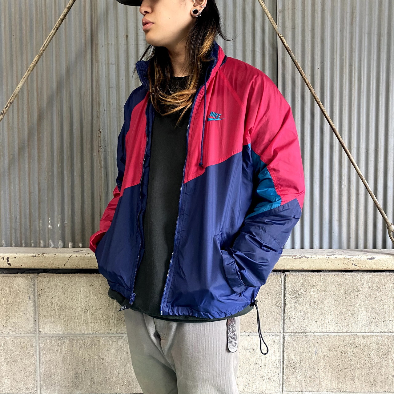 木造 【奇抜デザイン】NIKE 90s スウッシュロゴ 総柄ナイロン