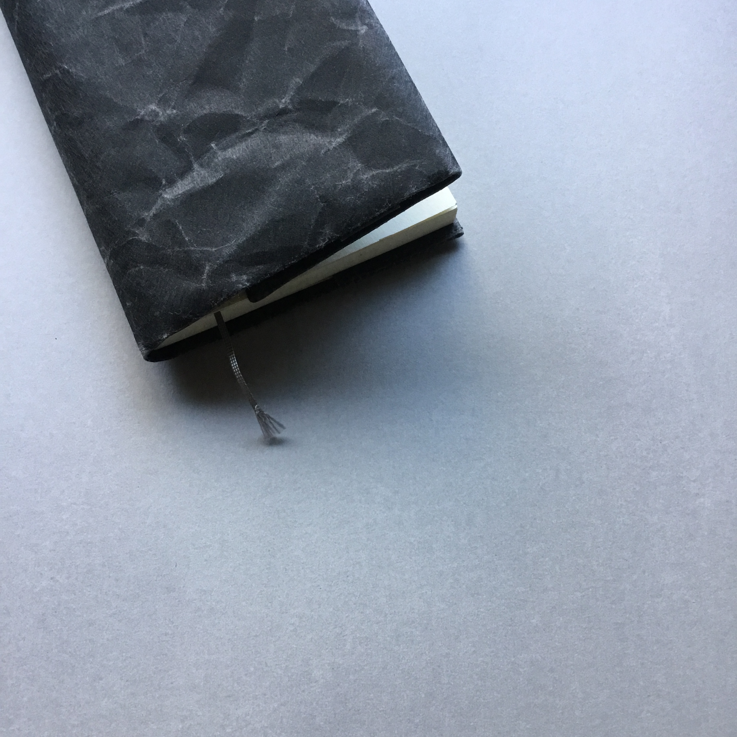 Siwa 紙和 ブックカバー 文庫サイズ Corner 122