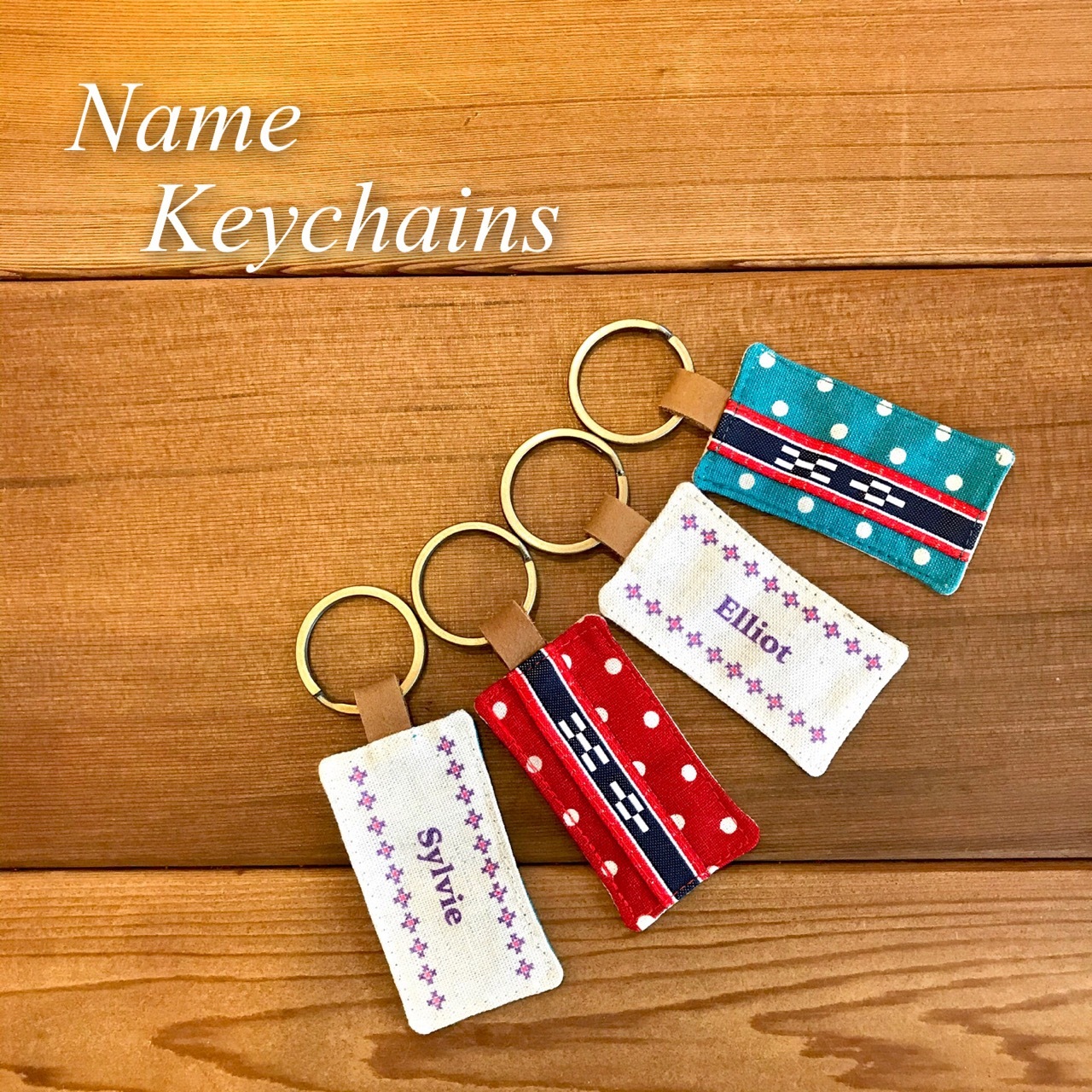 名前キーホルダー 外国人の名前 アルファベット Name Keyring English Name Maruhira 丸平おみやげ店 石垣島 ハンドメイドの名前キーホルダーやミンサーテープのお店