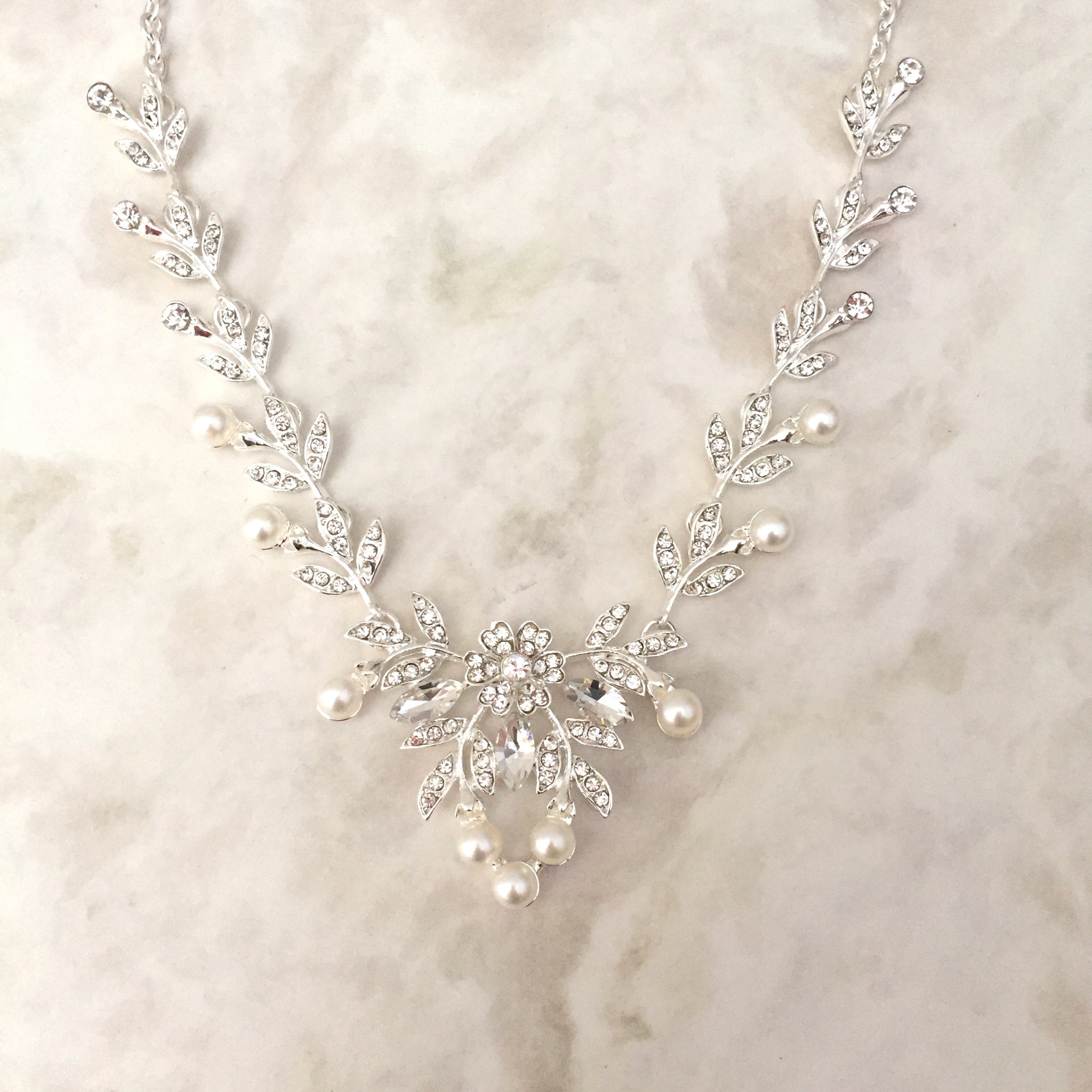 Perle パールブライダルネックレス Muguet Jewel オシャレな大人花嫁のウェディングアクセサリー 大ぶりピアス イヤリング