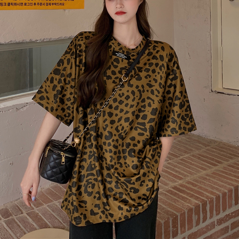 レトロガール レオパード柄 半袖tシャツ 大きいサイズ レディース オーバーサイズ ヒョウ柄 豹柄 ノーカラー ビッグシルエット セクシー トップス 体型カバー ヴィンテージ ストリート系女子 ブラウン ホワイト スタイルアップ おしゃれ 男ウケ デート服 楽ちん 韓国