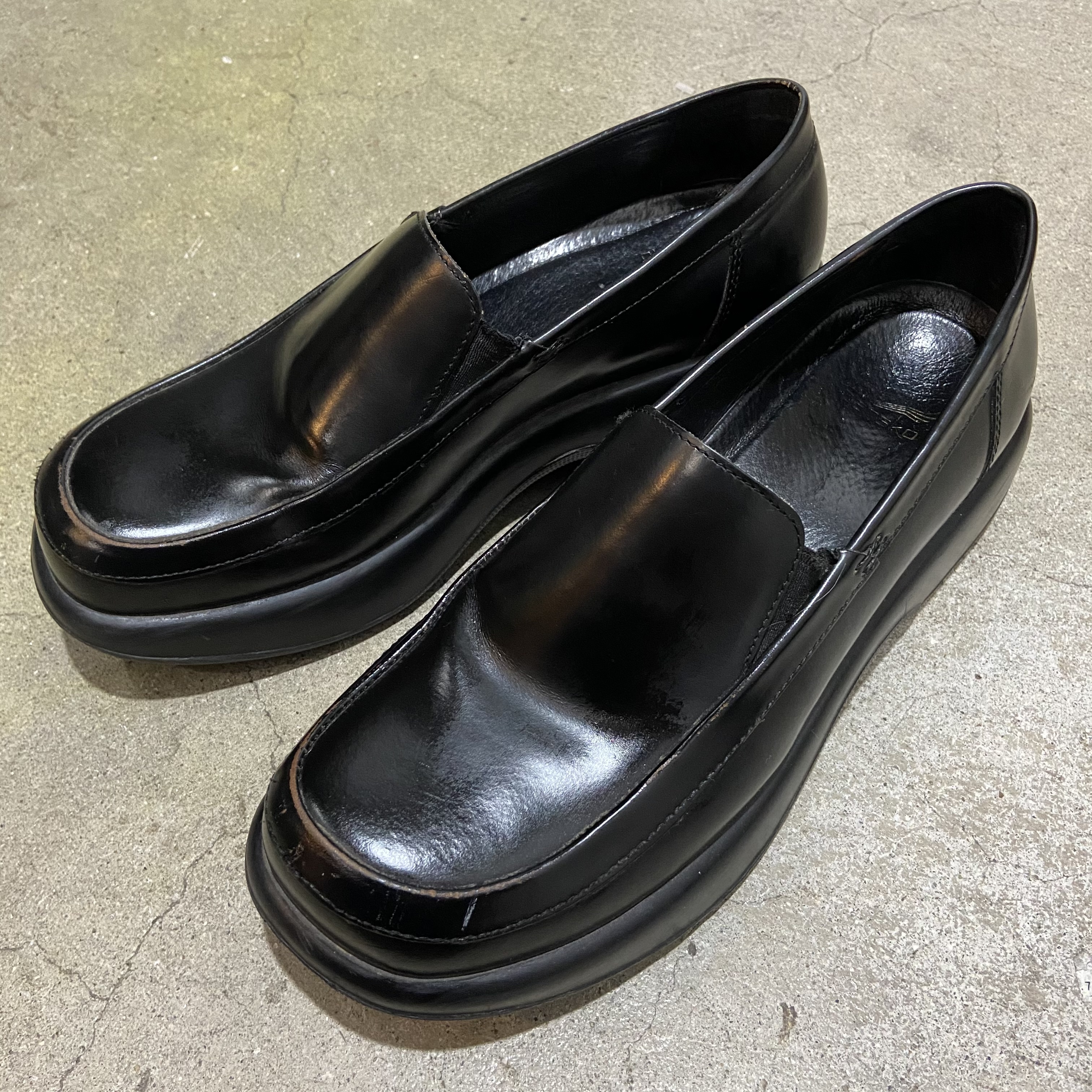 送料無料 Dansko ダンスコ レザーローファー 厚底 スリッポン メンズ42 黒 古着屋 Uan