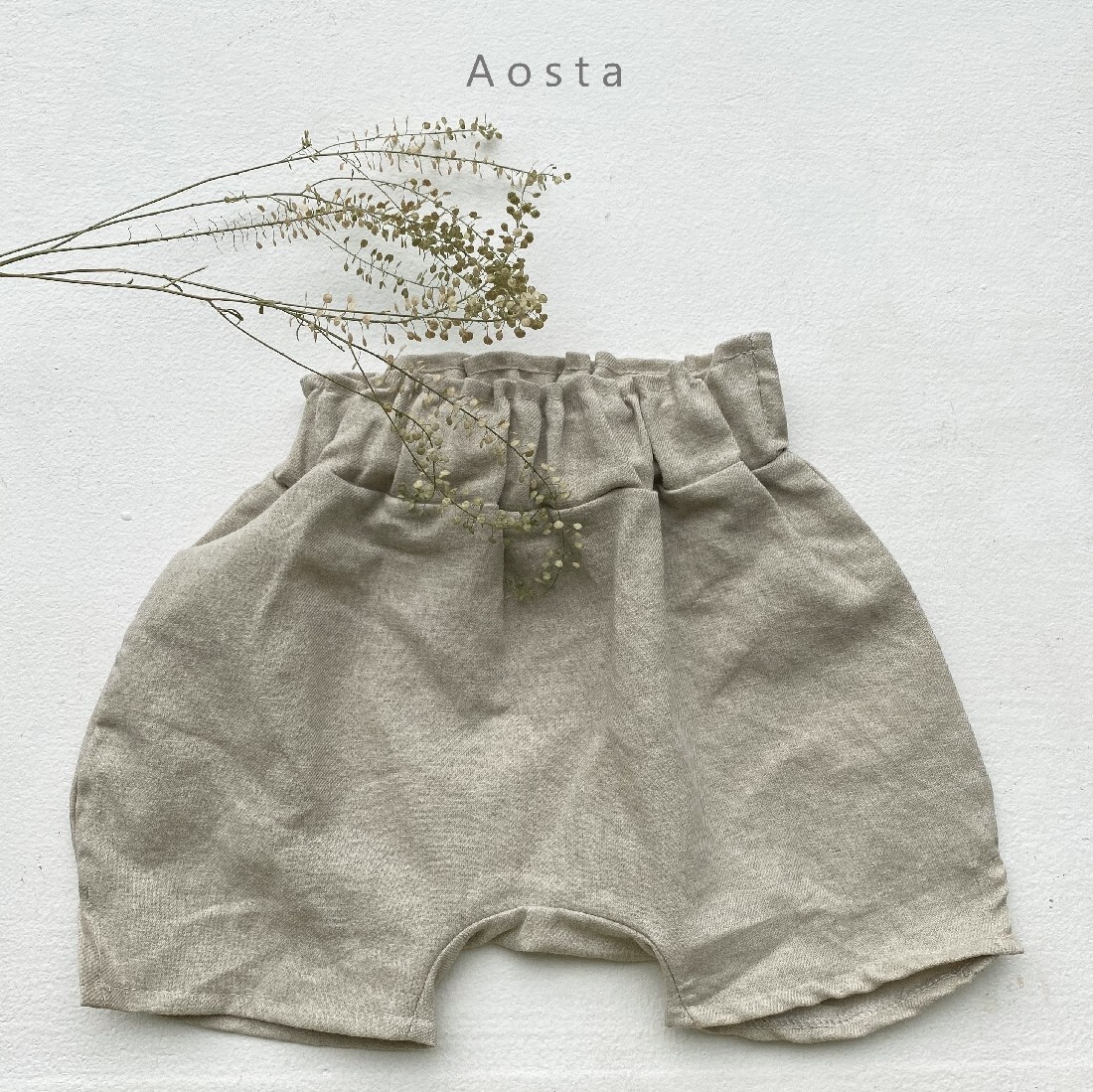 美品 新品 Aostaリネンショートパンツ Beige Xxl 110 ボトムス Sutevalle Org