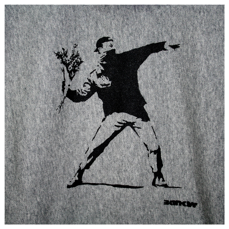 バンクシー 花束を投げる男 Banksy Flower Man スウェットパーカー 裏起毛 綿100 リバースウィーブ仕様 Banksy Hoodie Flower Oguoy Destroy It Create It Share It