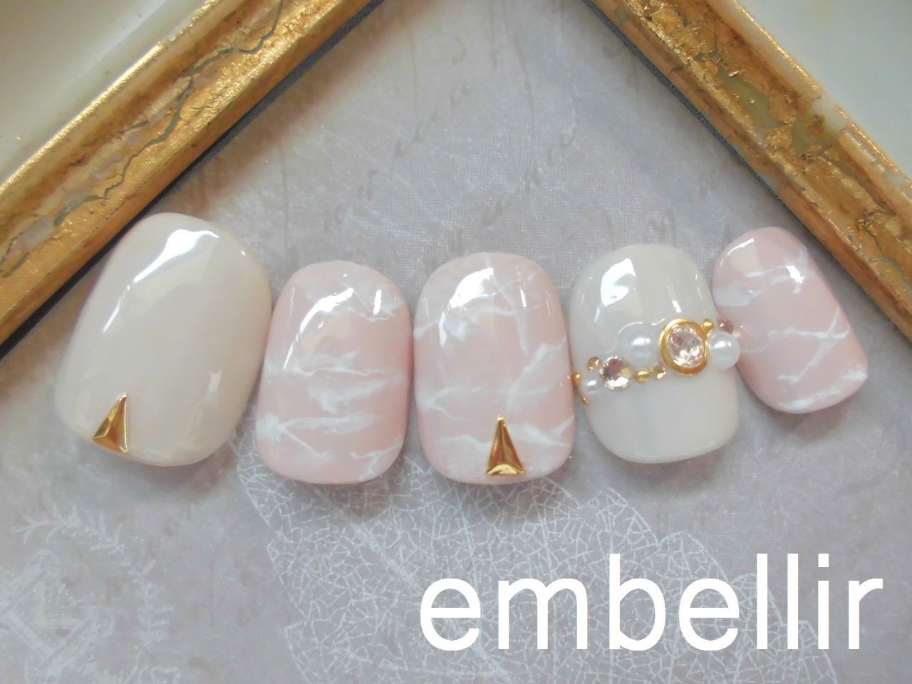 ピンク ホワイト大理石アートストーンパールネイルチップ Embellir Nail ネイルチップ専門店