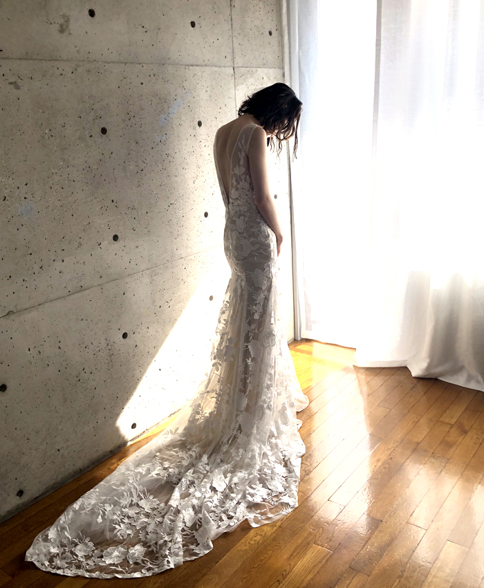 The Urban Blanche Original ソフトマーメイドドレス フィッシュテール 花 刺繍 ベージュ 商品番号 前撮り ウエディングドレス 結婚式 挙式 2次会 家族式 花嫁 ドレス 持込ドレス フォトウェディング 名古屋 福岡 The Urban Blanche 覚王山