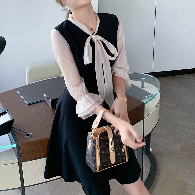 ボウタイシフォンスリーブブラックワンピース Femmeheart