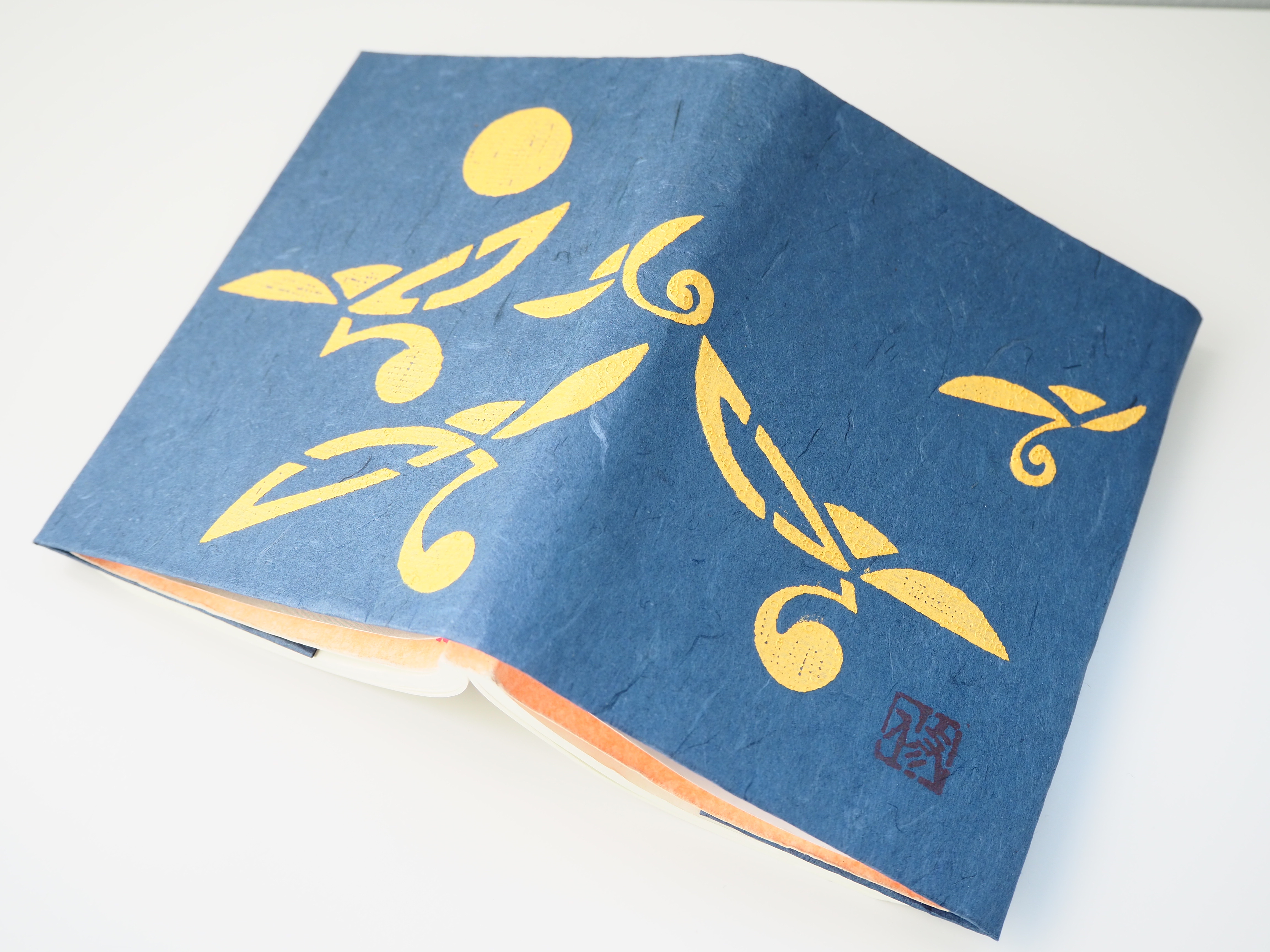 和紙ブックカバー 菩提樹の種 共生プロジェクト 若者による伝統の継承