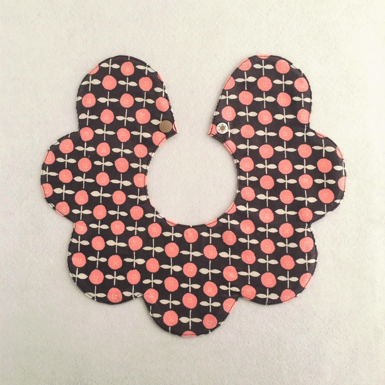 花びらスタイ 型紙と作り方のセット Ac 1922 子供服の型紙ショップ Tsukuro ツクロ