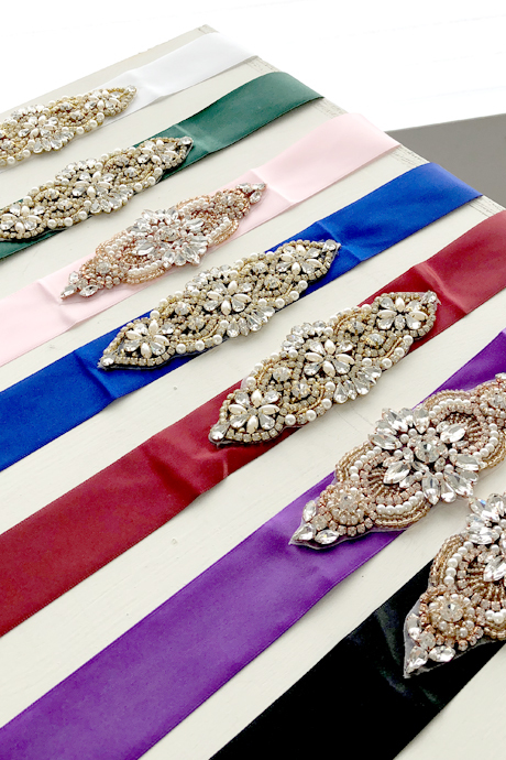 全7色 ビジュー サッシュリボン サッシュベルト サテン 結婚式 ウェディング パーティードレス パーティ ブライズメイド 花嫁 2次会 ドレス ホワイト ブルー グリーン ピンク 新婦 成人式 同窓会 マタニティ 妊婦 ブライダル 小物 Dress Shop Rberry