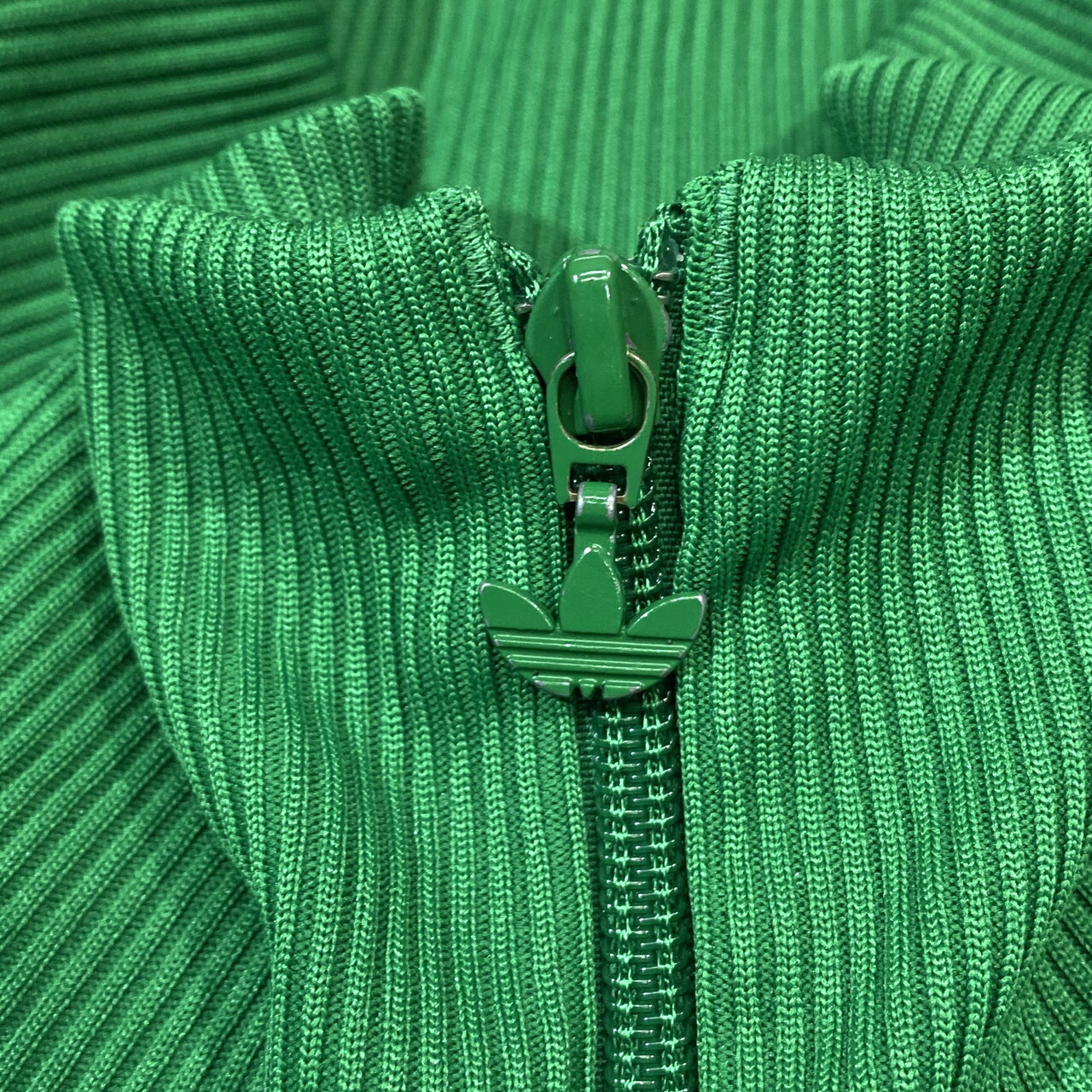 ビッグサイズ Adidas Originals アディダス オリジナルス ジャージ トラックジャケット メンズ2xl グリーン 古着 ジャージ トラックジャケット Cave 古着屋 公式 古着通販サイト