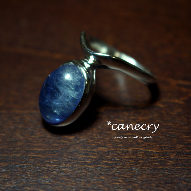 タンザナイトのリング | 天然石ジュエリーの Canecry