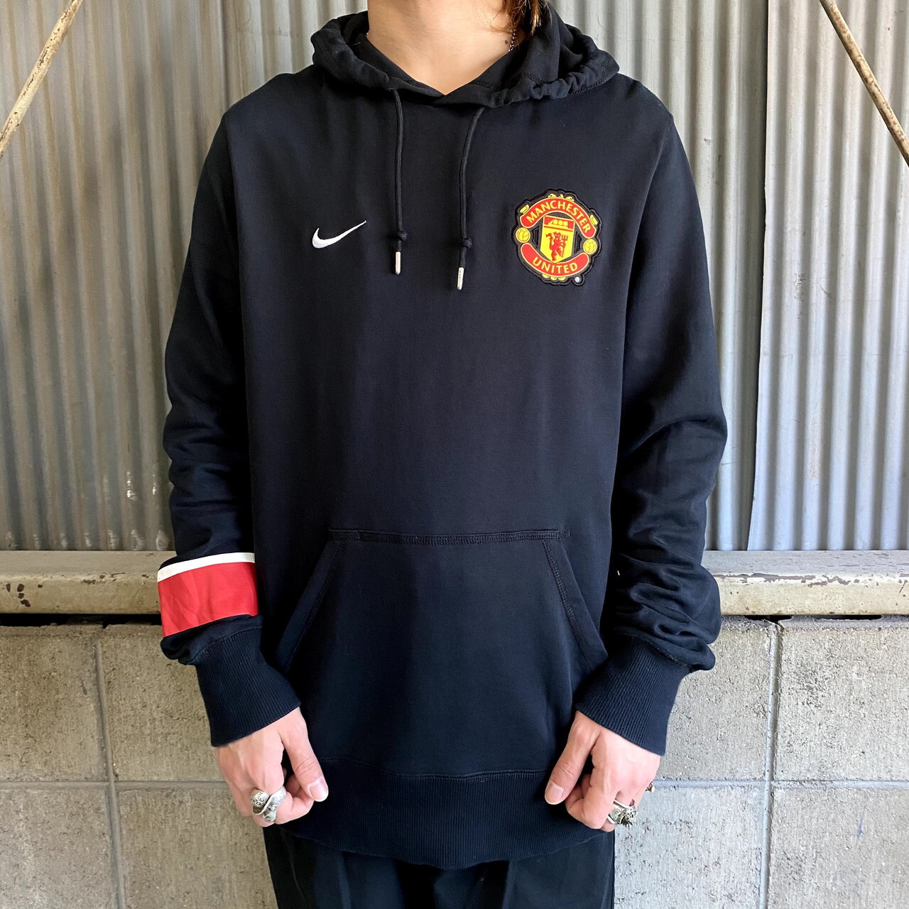Nike ナイキ ロゴ刺繍 プルオーバースウェットパーカー メンズl 古着 マンチェスターユナイテッド ブラック 黒 パーカー All15 Cave 古着屋 公式 古着通販サイト