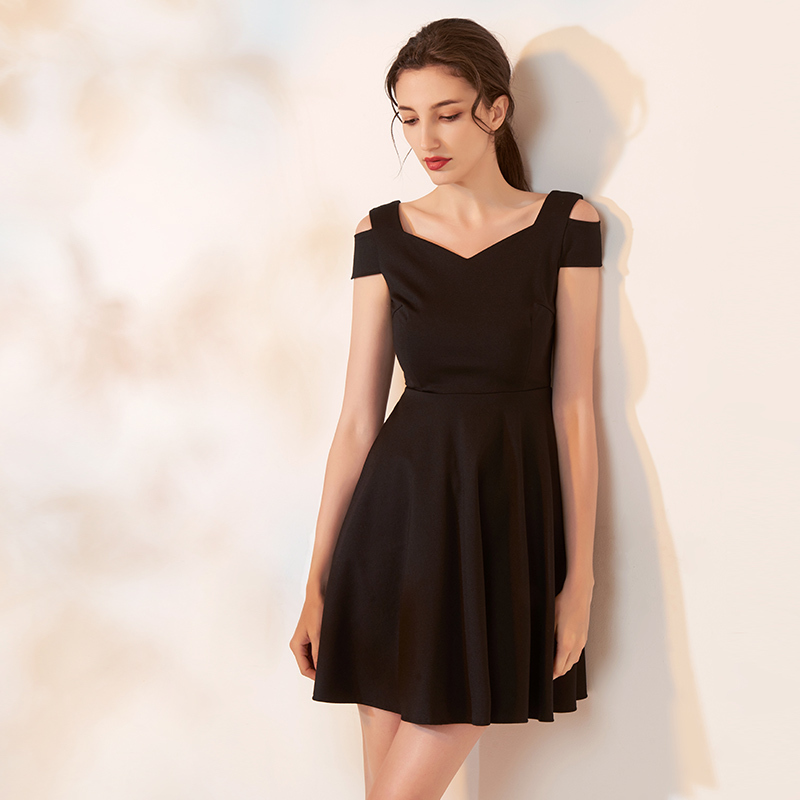 春夏 オフショル ワンピース ミニ丈 ワントーン フレアスカート シック 二次会 パーティ お呼ばれ Eine Katze