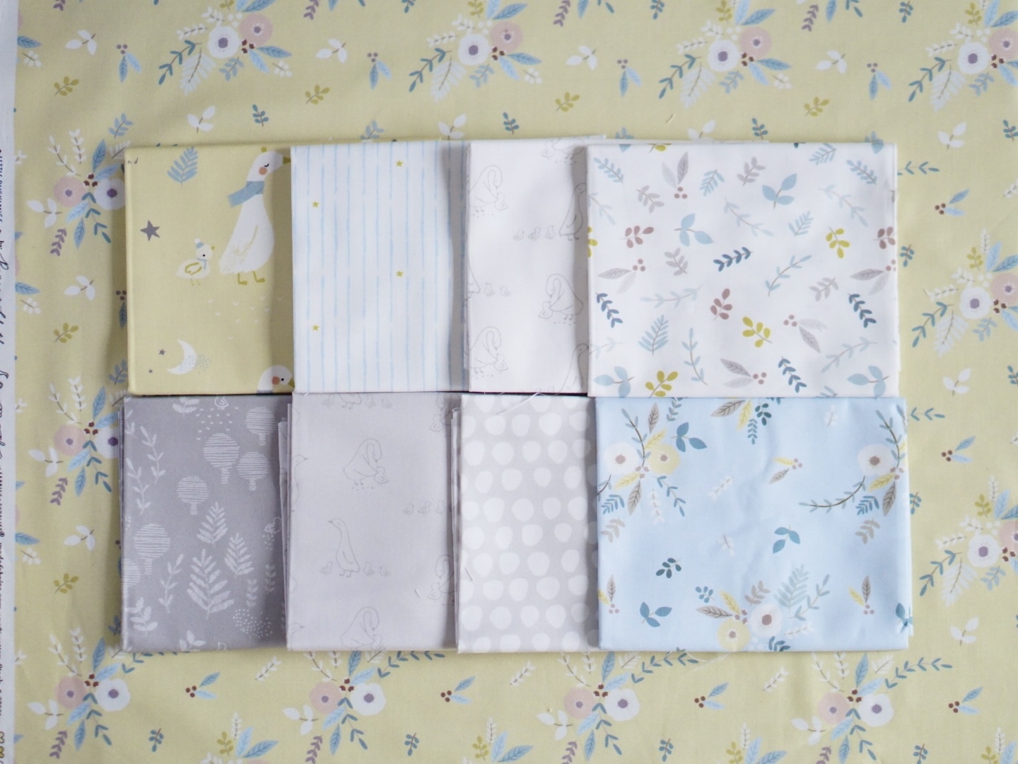 Moda Little Ducklings カットクロスセット４ Moda Fabrics 輸入生地の専門店 Quiltsnuts Fabrics Shop Online