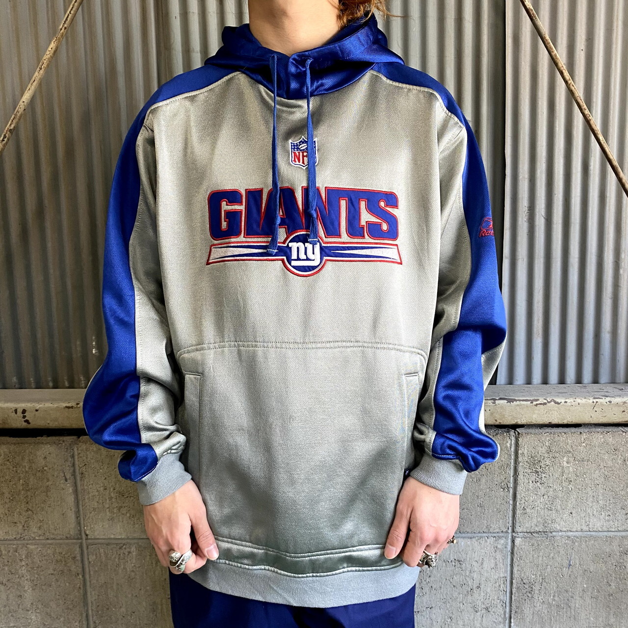 Reebok リーボック Nfl チーム系 スウェットパーカー メンズxl 古着 New York Giants ニューヨークジャイアンツ プルオーバー シルバー ブルー パーカー Al Cave 古着屋 公式 古着通販サイト