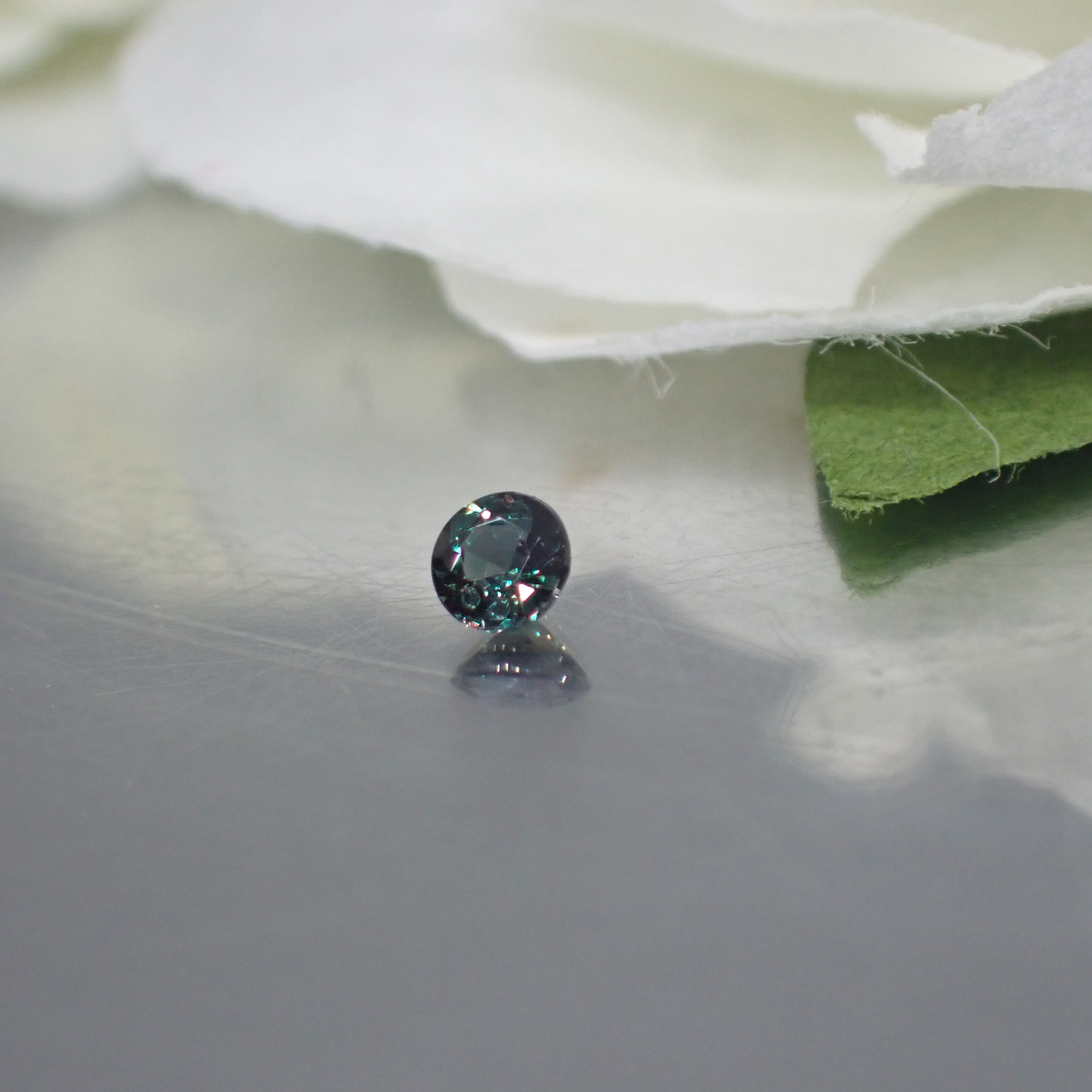 チャンピオン 美しいカラーチェンジを見せる稀少な輝き アレキサンドライト 宝石 ルース ０ ２９ｃｔ 今月限定 特別大特価 Lanmexx Com