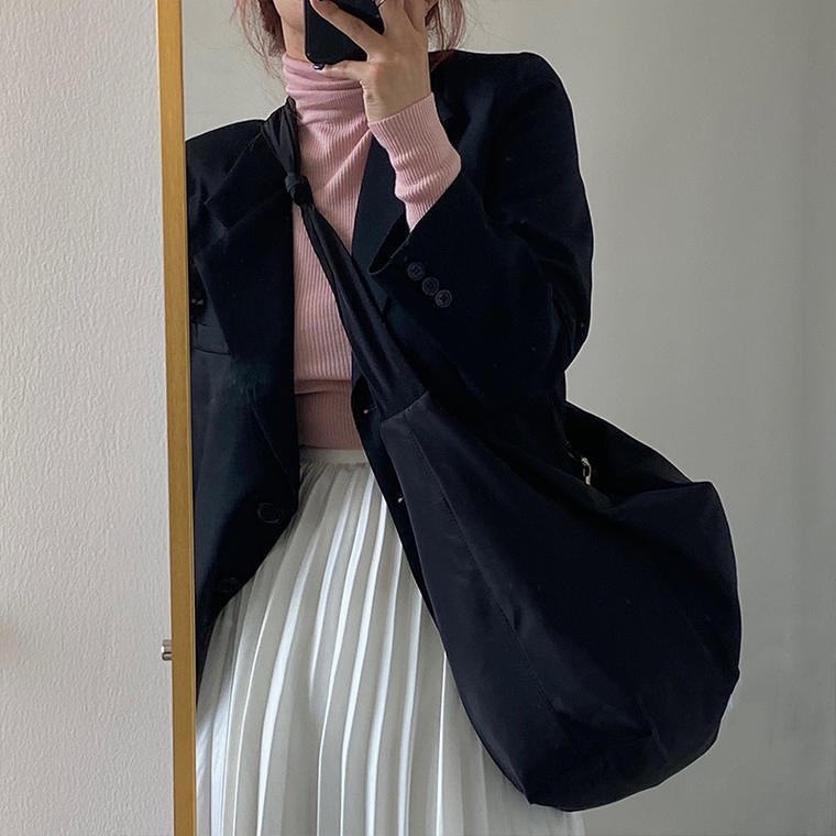 シンプルブラックショルダーバッグ シンプル アクセサリー ファッション雑貨 Ins ストリート 韓国ファッションlkb Lunnik