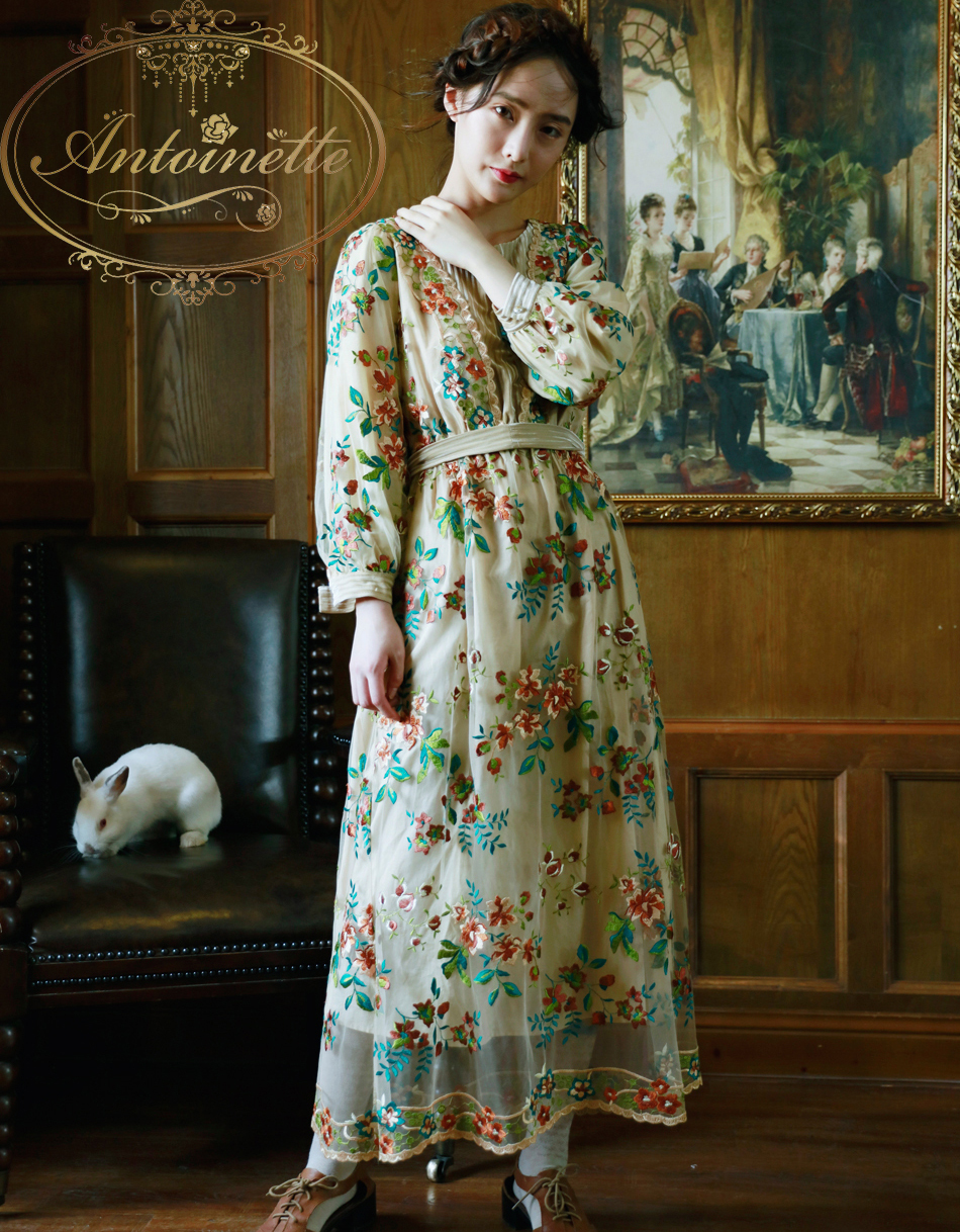 森ガール ロングワンピース 長袖 春 花柄 刺繍 およばれ 二次会 ウェディング 春服 春 Antoinette