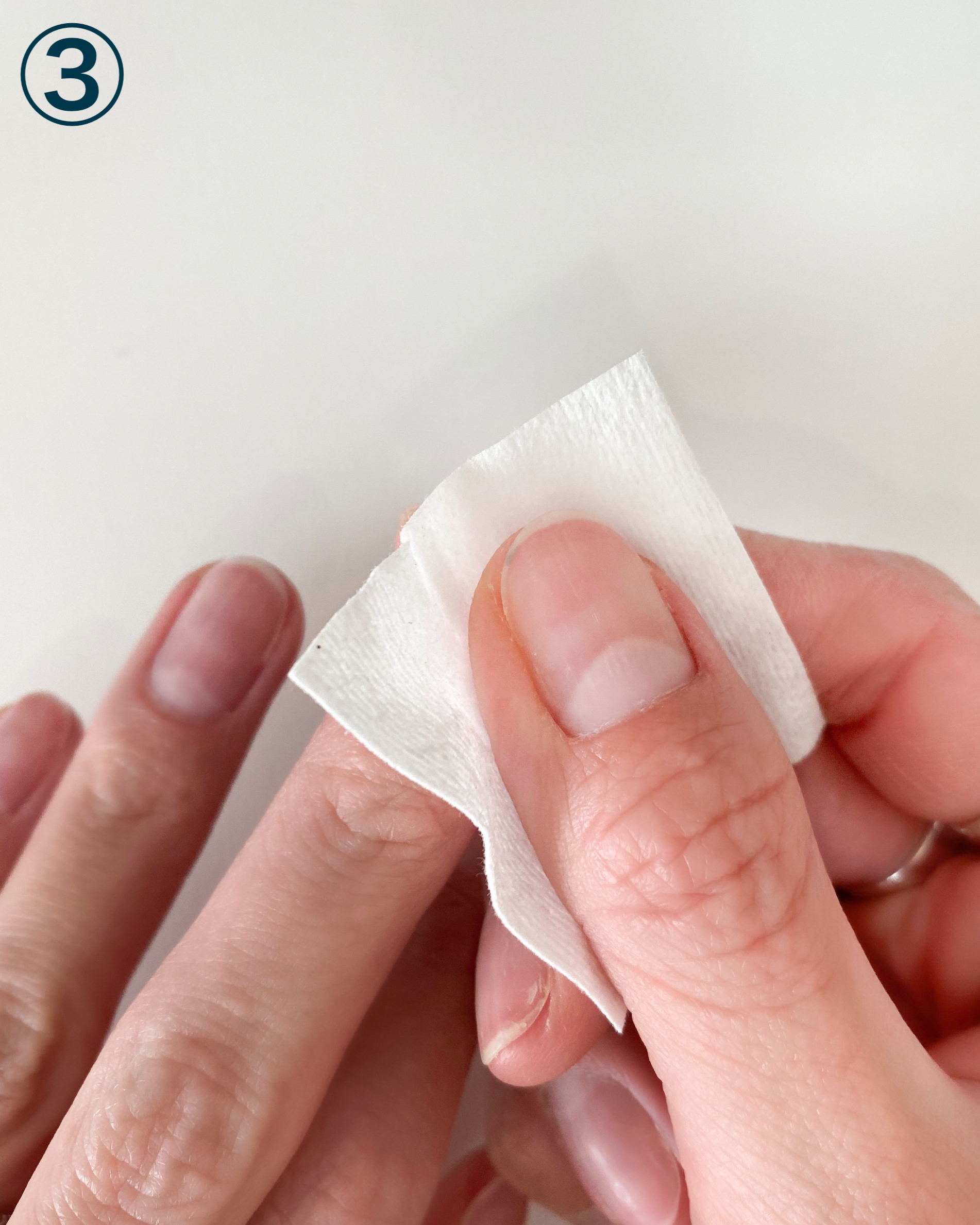 Design Tips ヤスリの使用方法 接着テープ装着方法 ネイルチップの外し方 Moonlit