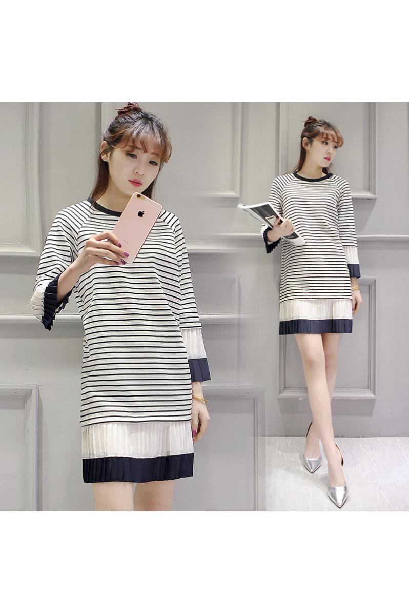 マタニティ服にも シフォンプリーツ ボーダー柄ワンピース 通勤着 オフィス着 おしゃれ シンプル 半袖 産前産後に使えるマタニティウェア 妊娠 授乳服 妊婦服 産前 産後 妊娠中 大きいサイズ ビッグシルエット 送料無料 韓国レディース キッズファッション