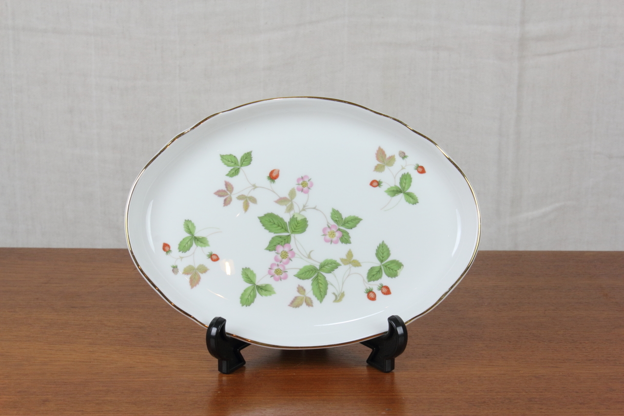 ウェッジウッド Wedgwood ワイルドストロベリー Wild Strawberry オーバルトレイ プレート 皿 楕円 イギリス Epoca