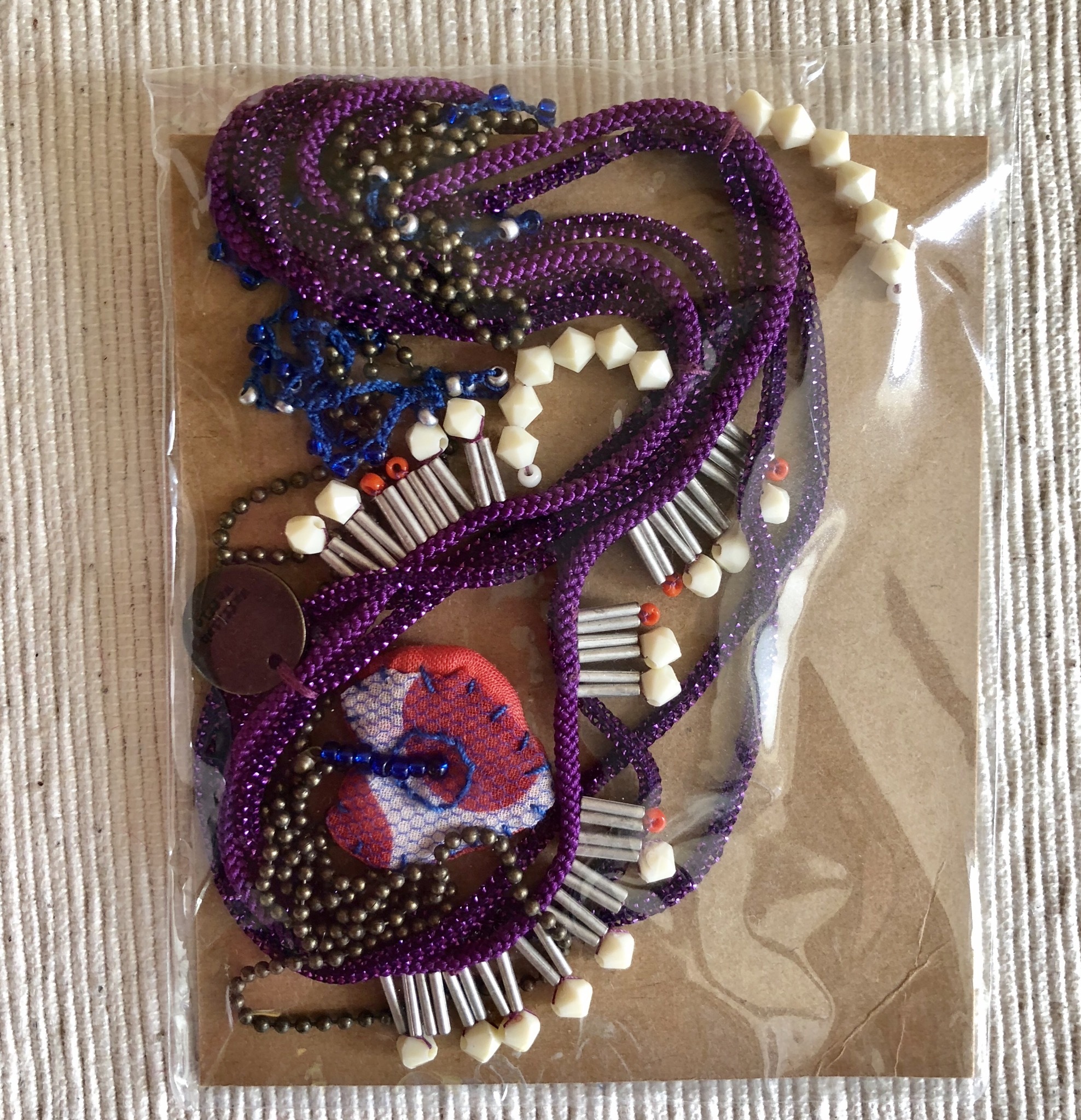 50 Offセール ワッフリッシュワッフル Wafflish Waffle ハートのネックレス Horornisfort By Qeskes